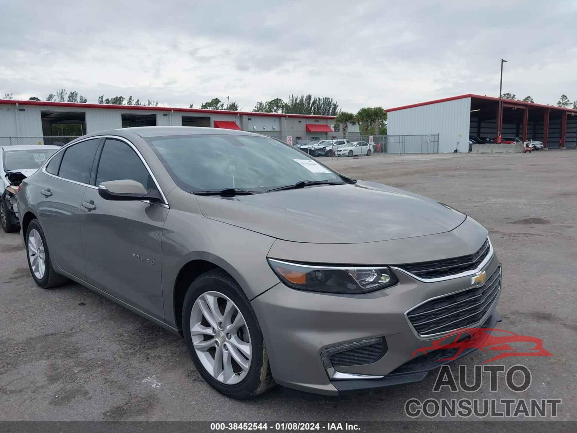CHEVROLET MALIBU 2018 - 1G1ZD5STXJF217904