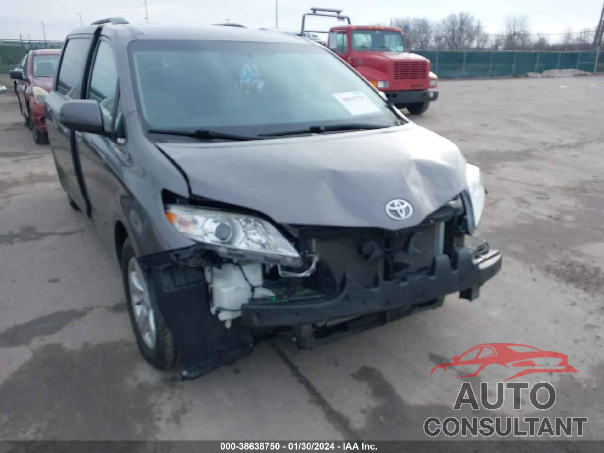 TOYOTA SIENNA 2017 - 5TDKZ3DC5HS852518