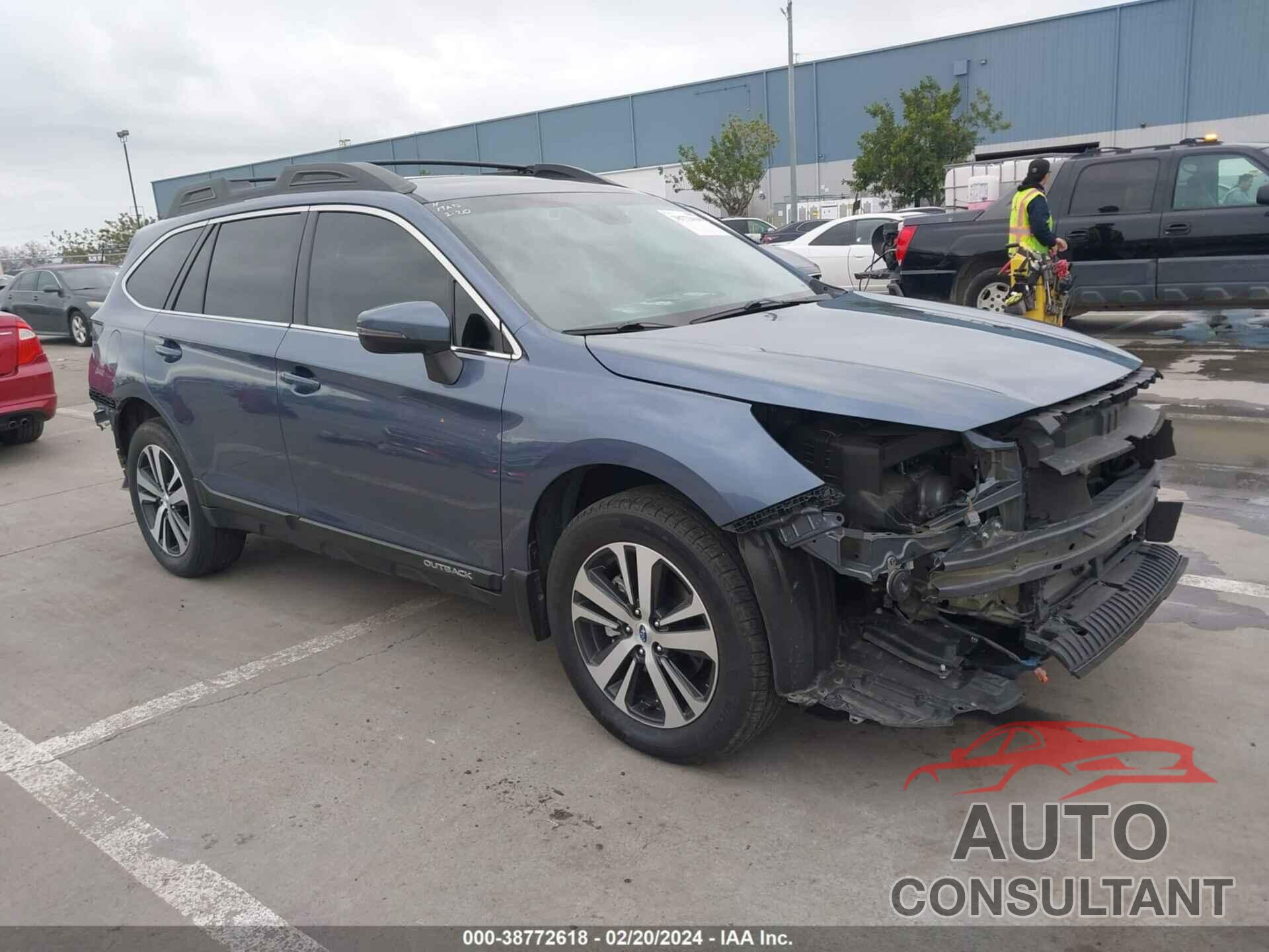 SUBARU OUTBACK 2018 - 4S4BSENC7J3389279