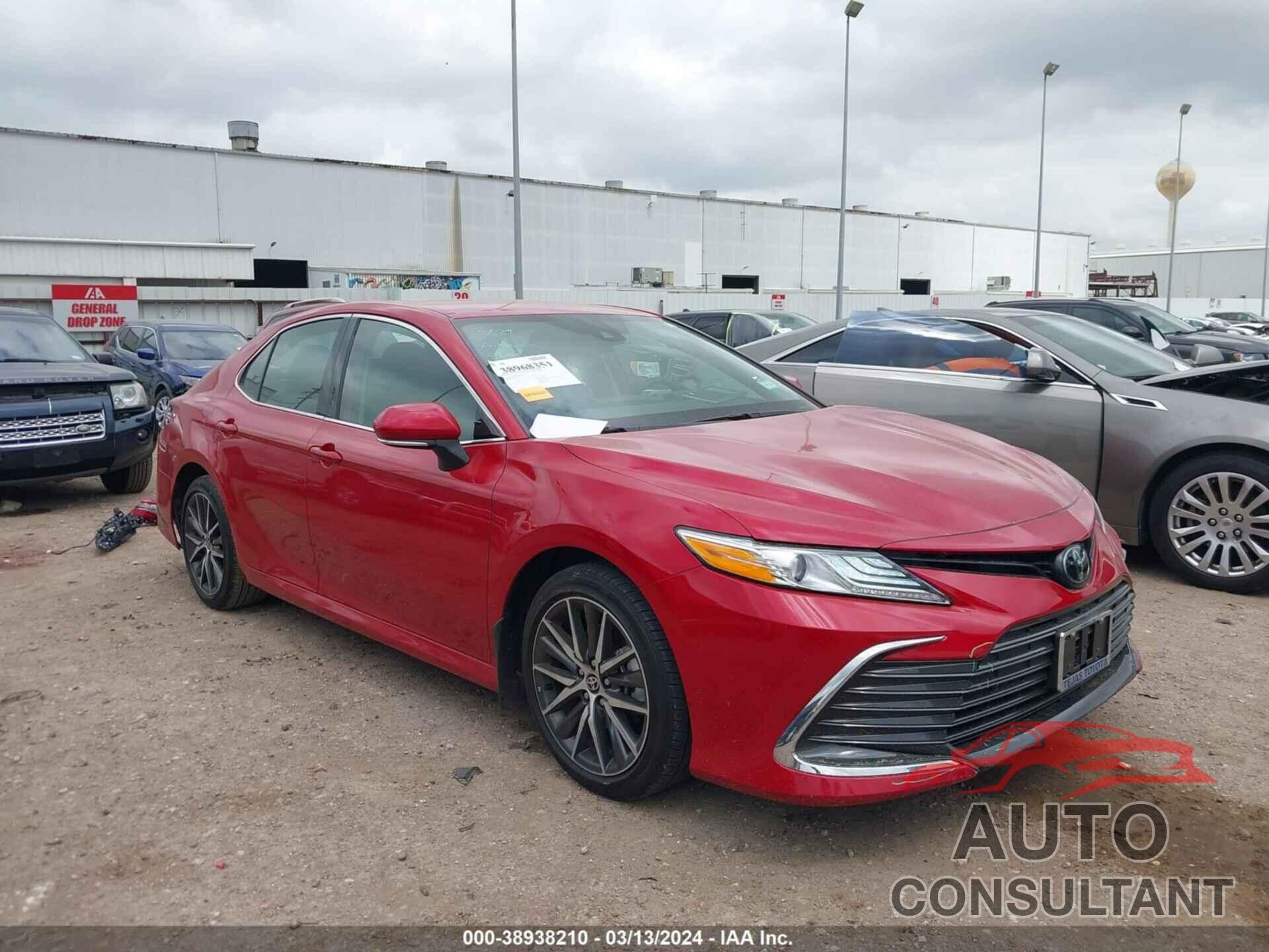 TOYOTA CAMRY 2023 - 4T1F11AK9PU103851