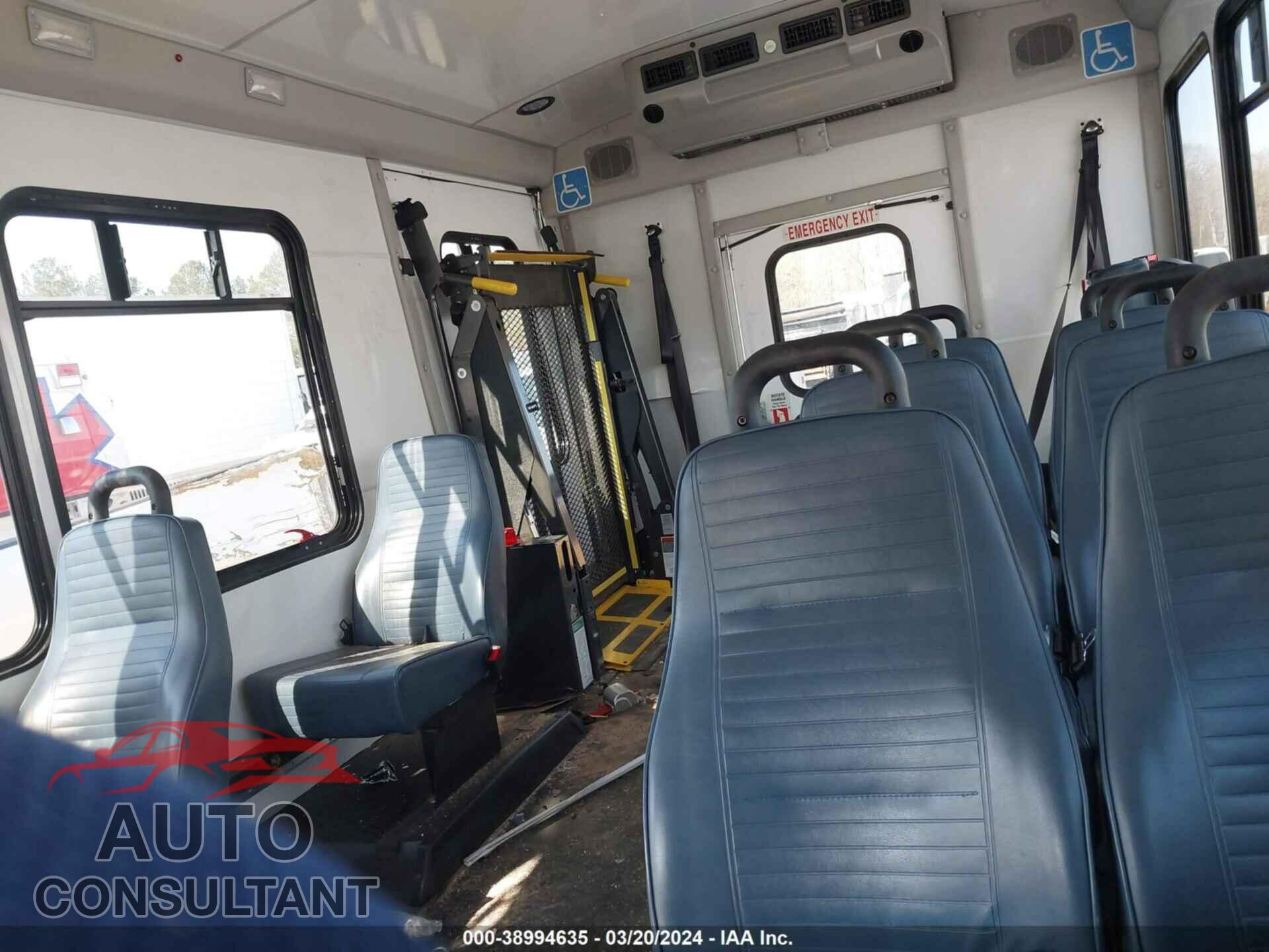 FORD ECONOLINE 2019 - 1FDEE3FS7KDC65572