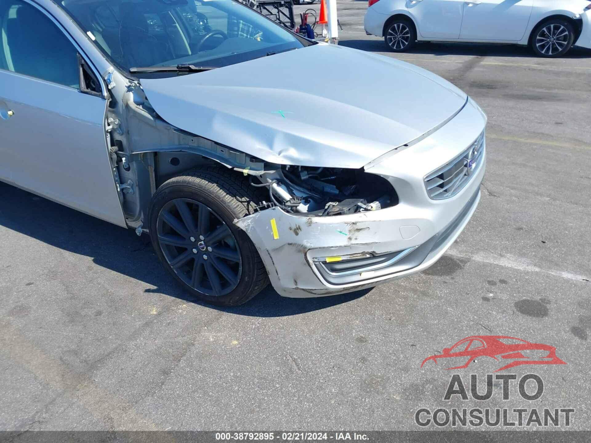 VOLVO S60 2017 - LYV402HK7HB132576