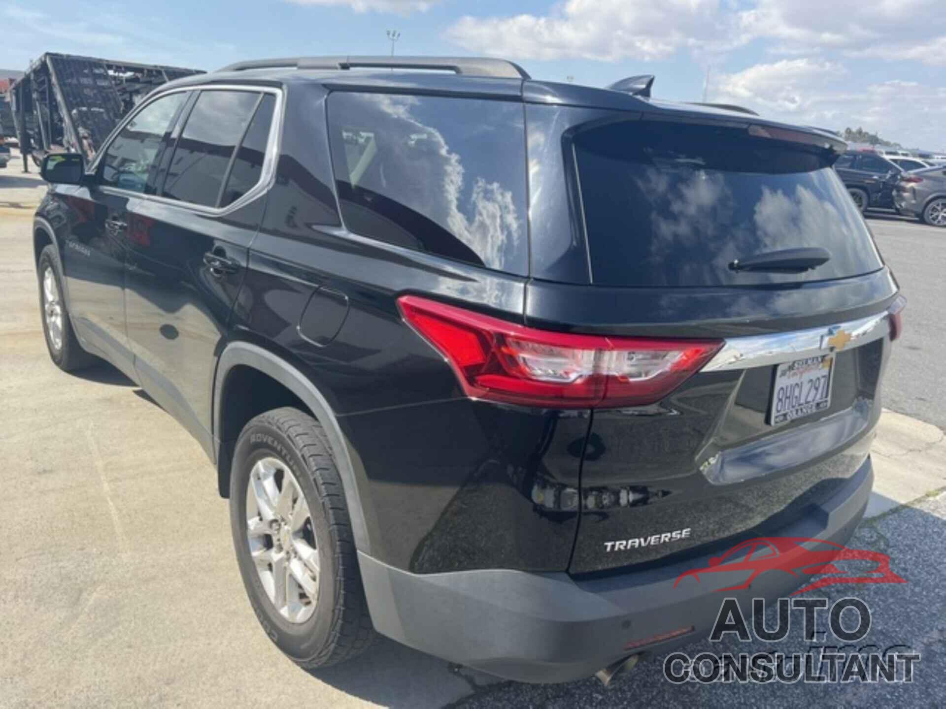 CHEVROLET TRAVERSE 2019 - 1GNERHKW2KJ219008