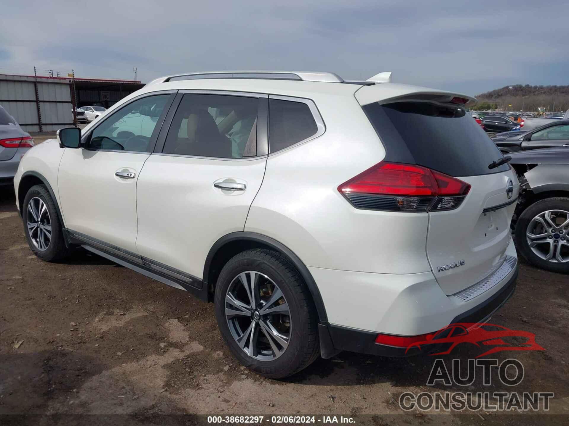 NISSAN ROGUE 2017 - 5N1AT2MT7HC779754