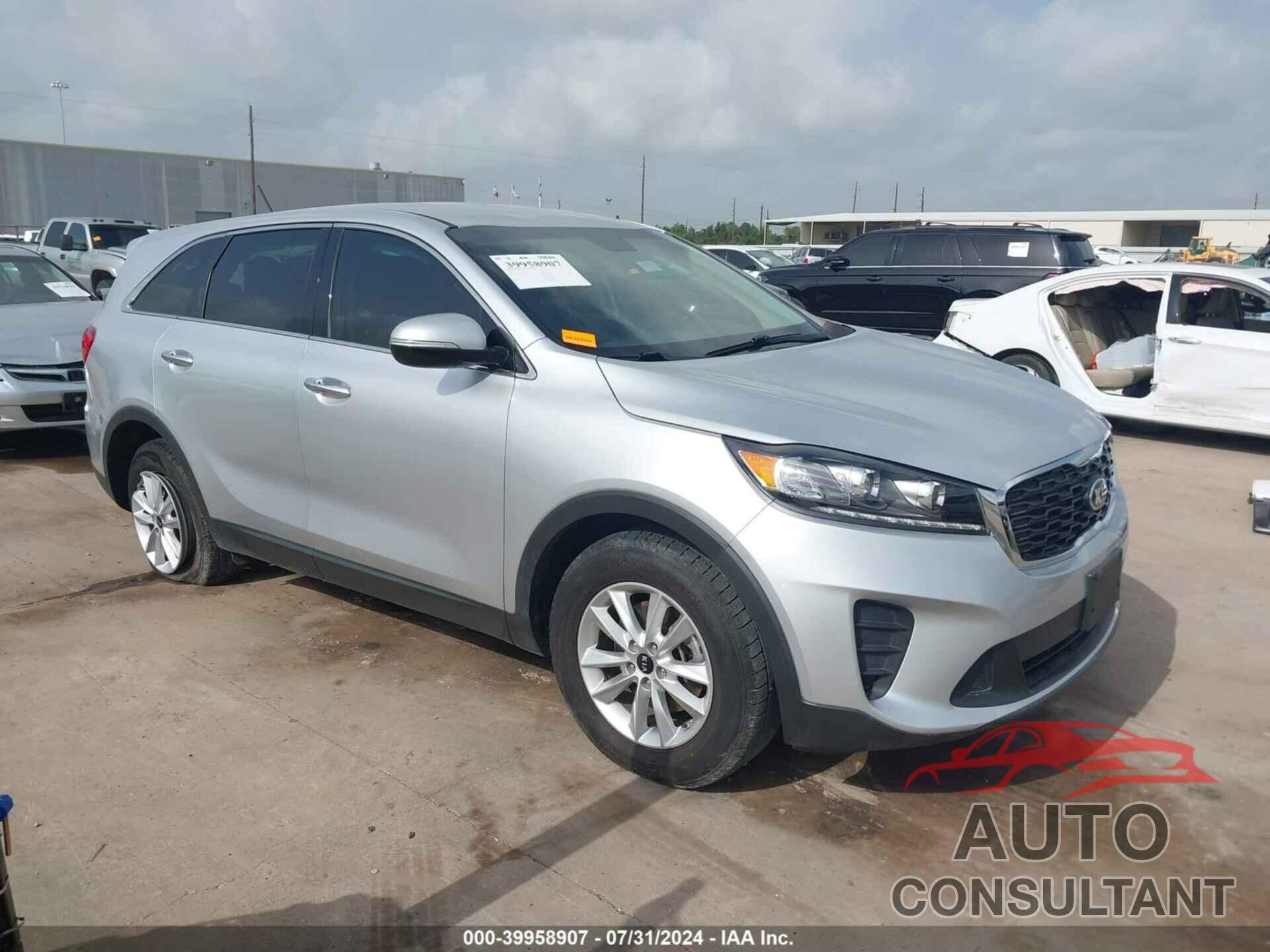 KIA SORENTO 2019 - 5XYPG4A3XKG571910