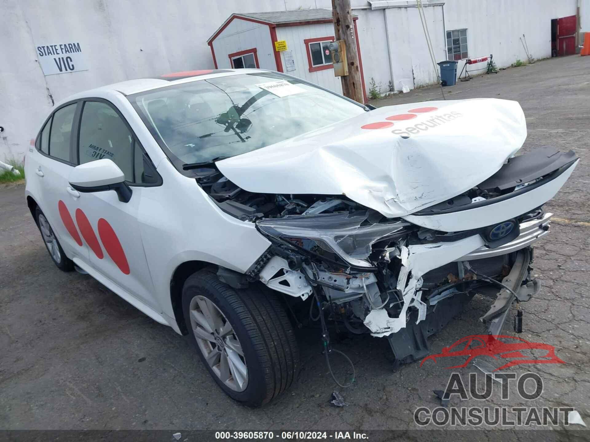 TOYOTA COROLLA 2023 - JTDBCMFE7P3013430