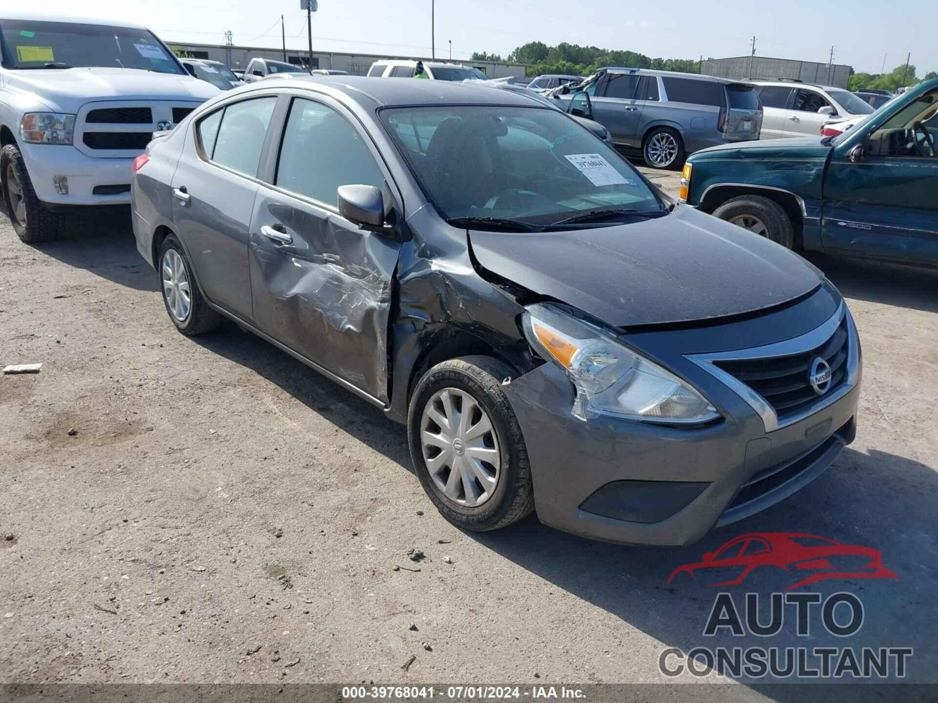 NISSAN VERSA 2018 - 3N1CN7AP6JL881524