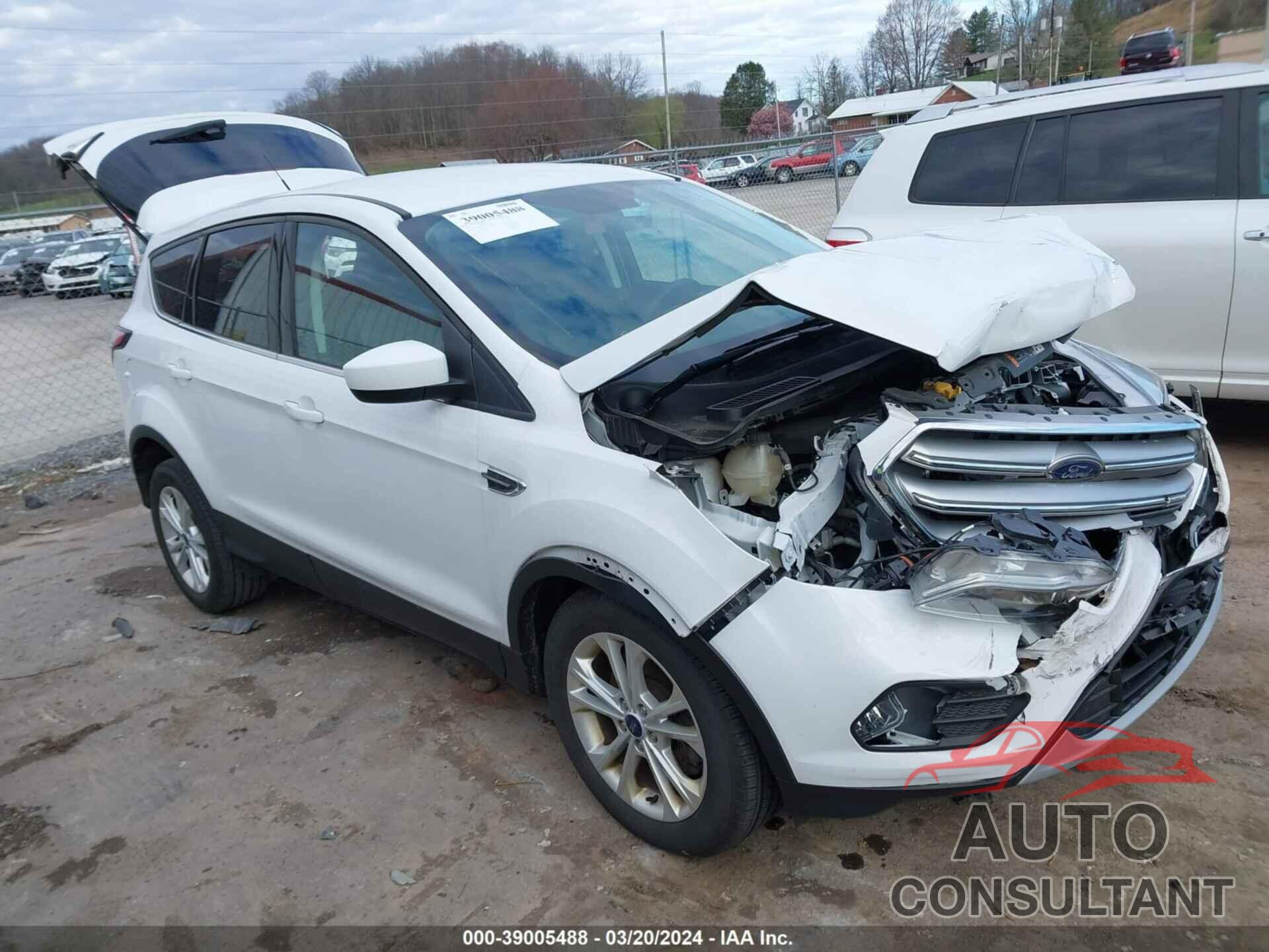 FORD ESCAPE 2017 - 1FMCU9GDXHUC75406