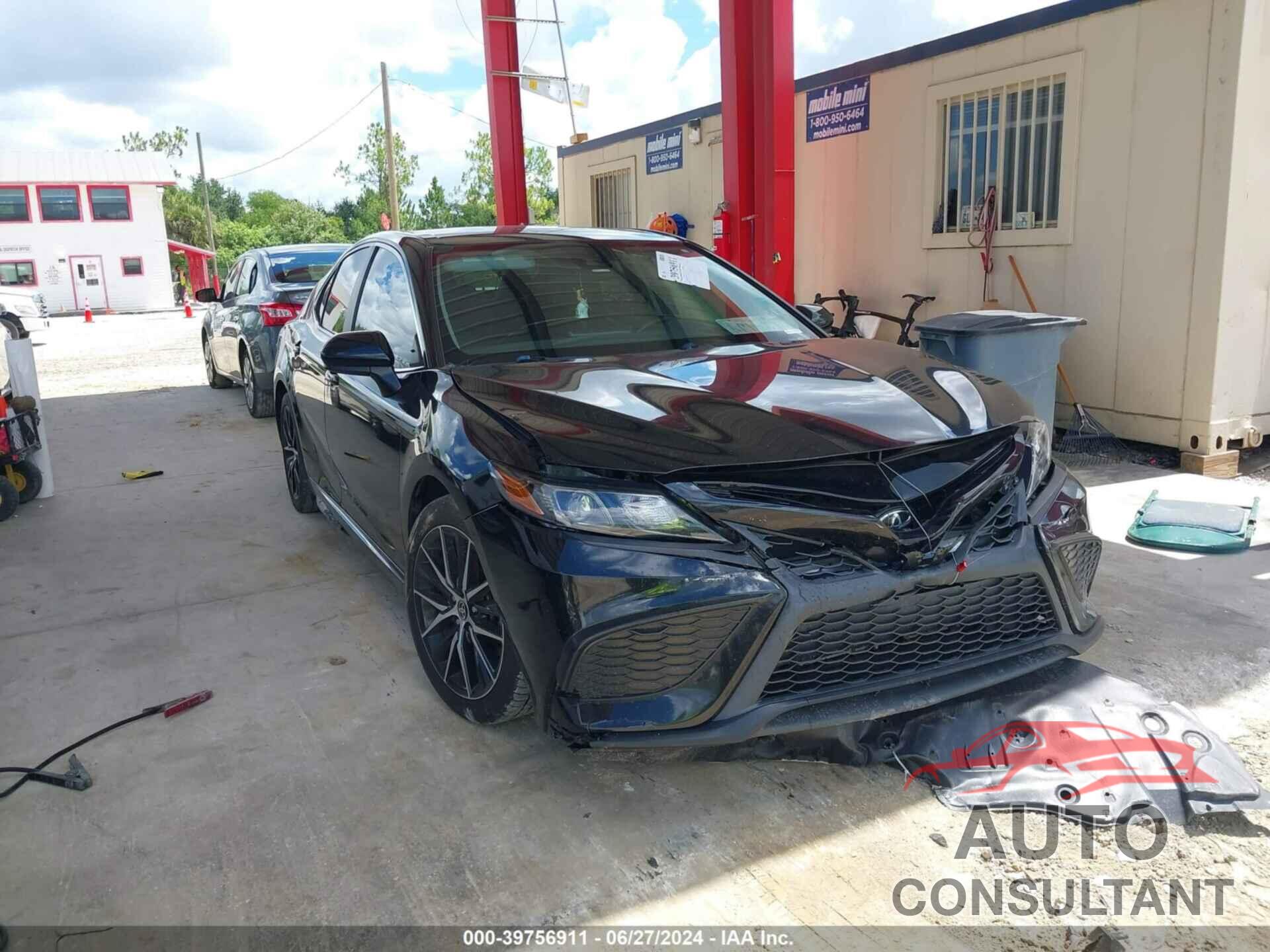 TOYOTA CAMRY 2021 - 4T1G11AK9MU438933