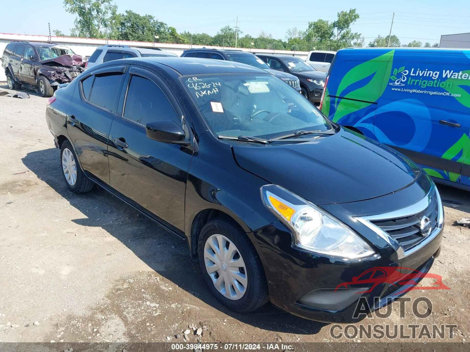 NISSAN VERSA 2018 - 3N1CN7AP2JL853073