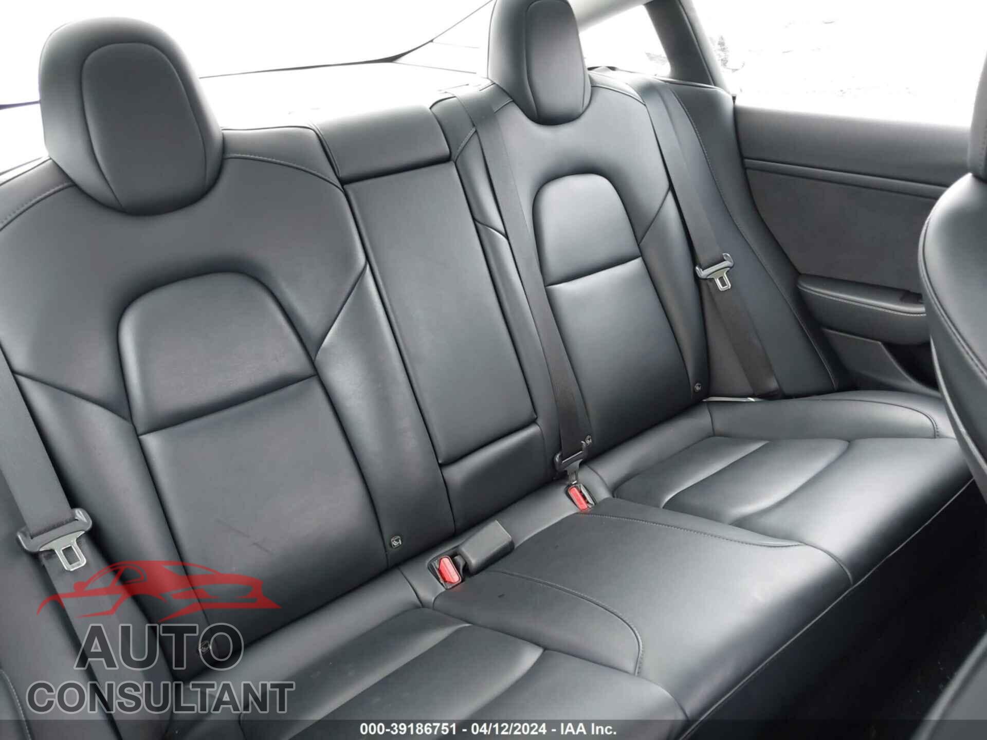 TESLA MODEL 3 2022 - 5YJ3E1EA4NF286112