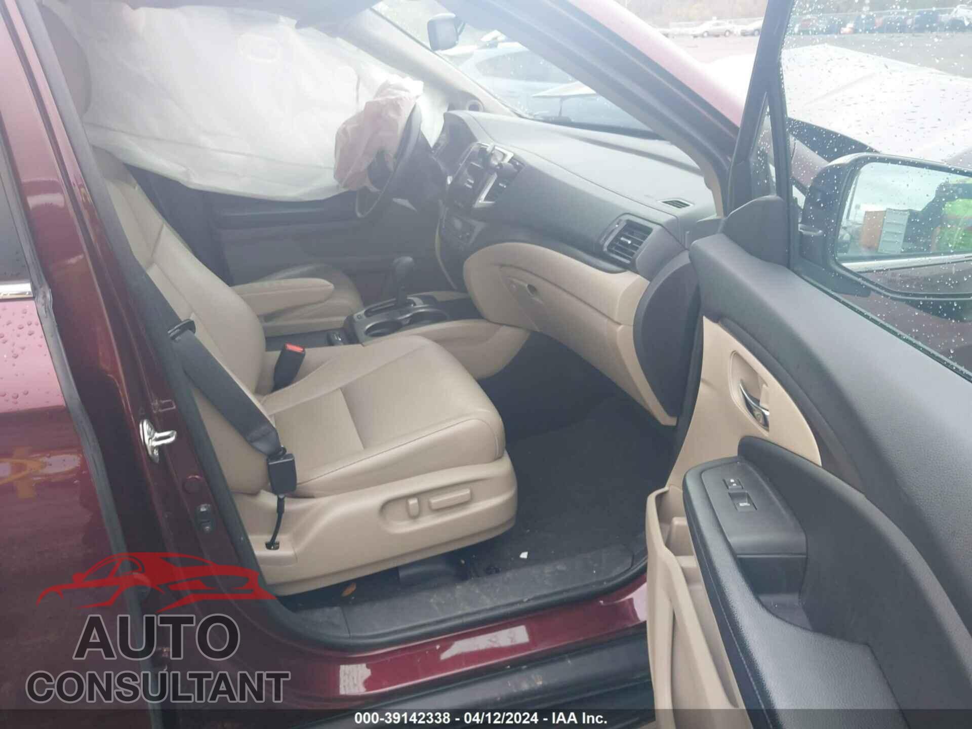 HONDA PILOT 2017 - 5FNYF6H52HB044275