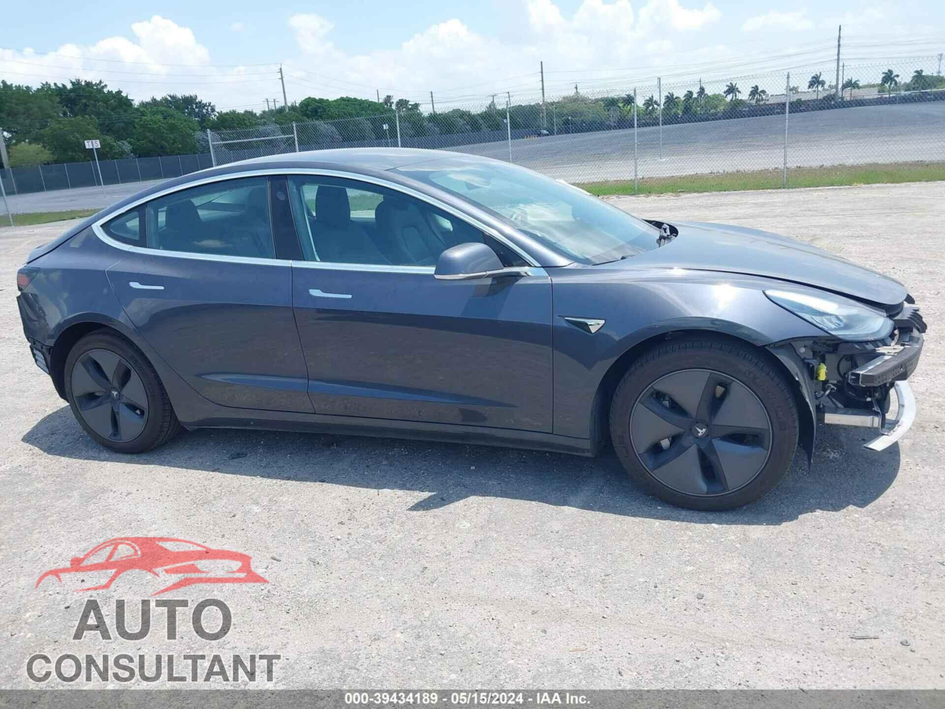 TESLA MODEL 3 2018 - 5YJ3E1EA1JF123718