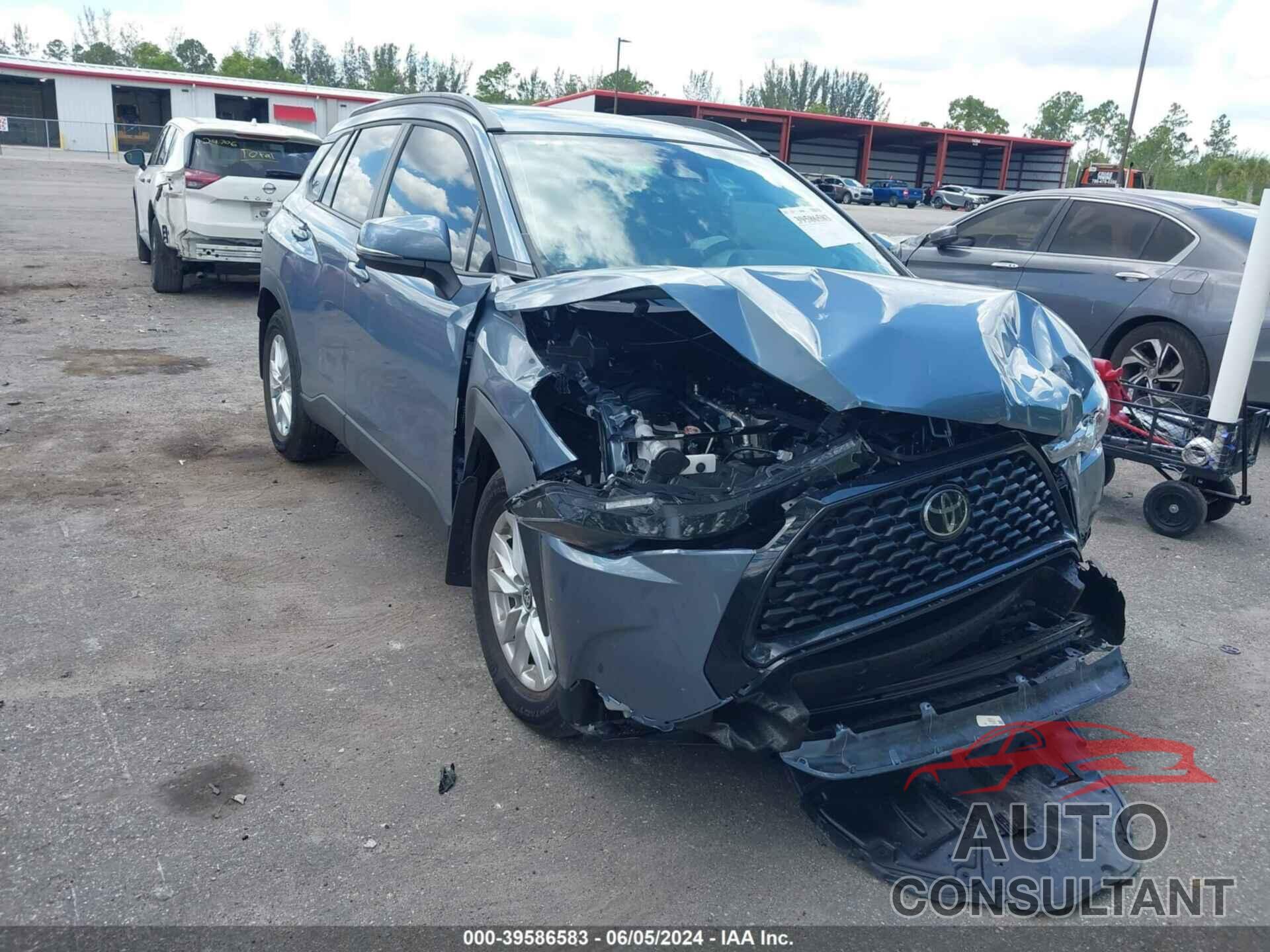 TOYOTA COROLLA 2018 - 2T1BURHE6JC102413