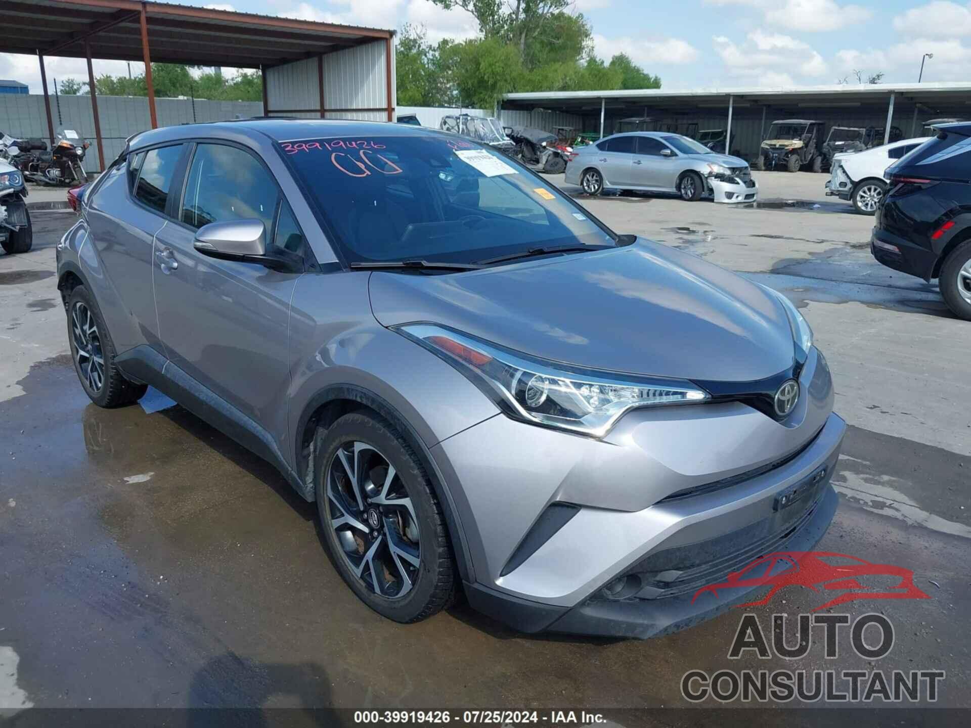 TOYOTA C-HR 2018 - NMTKHMBX7JR014851