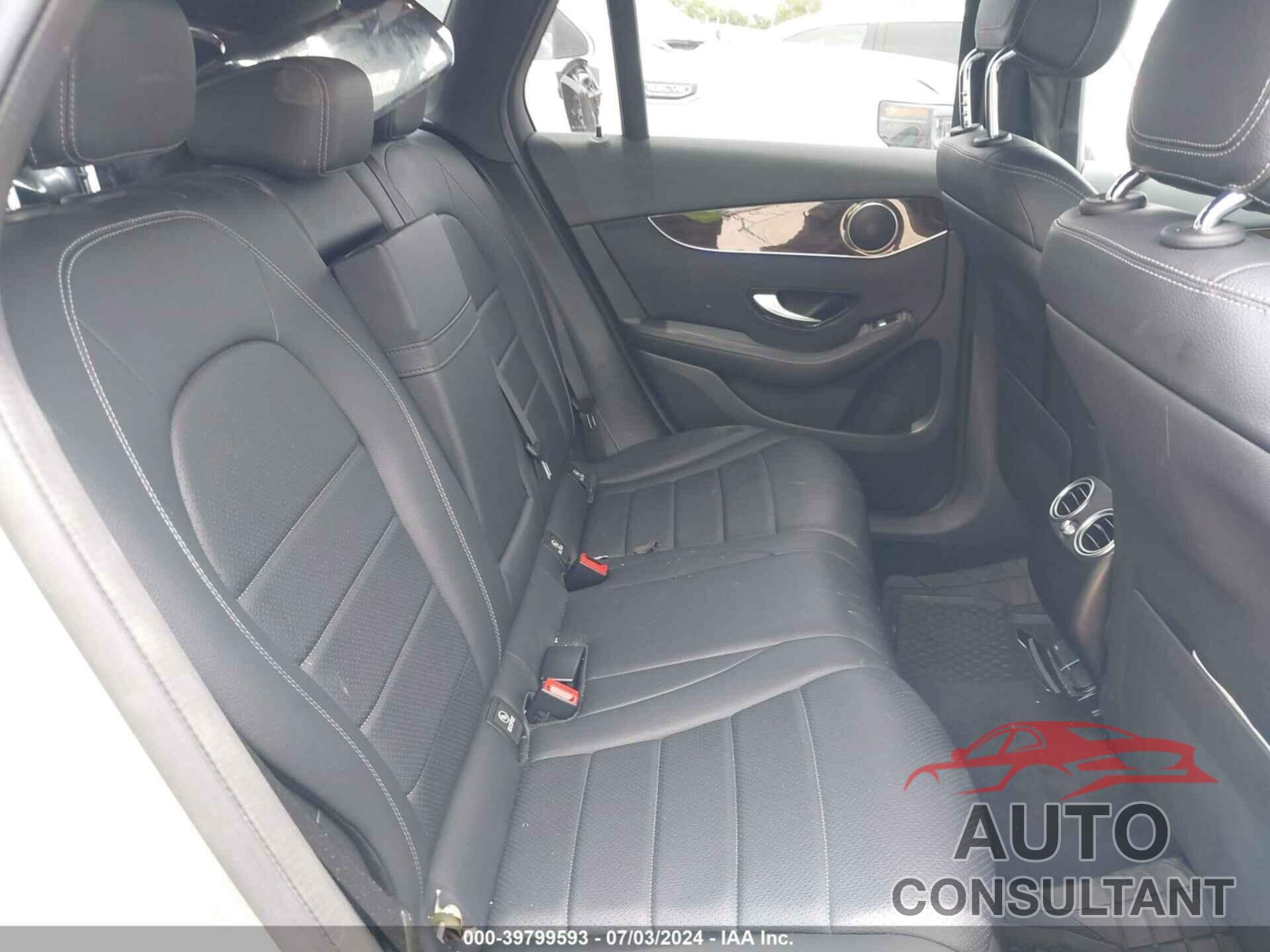 MERCEDES-BENZ GLC 300 2020 - W1N0G8DB8LF841676