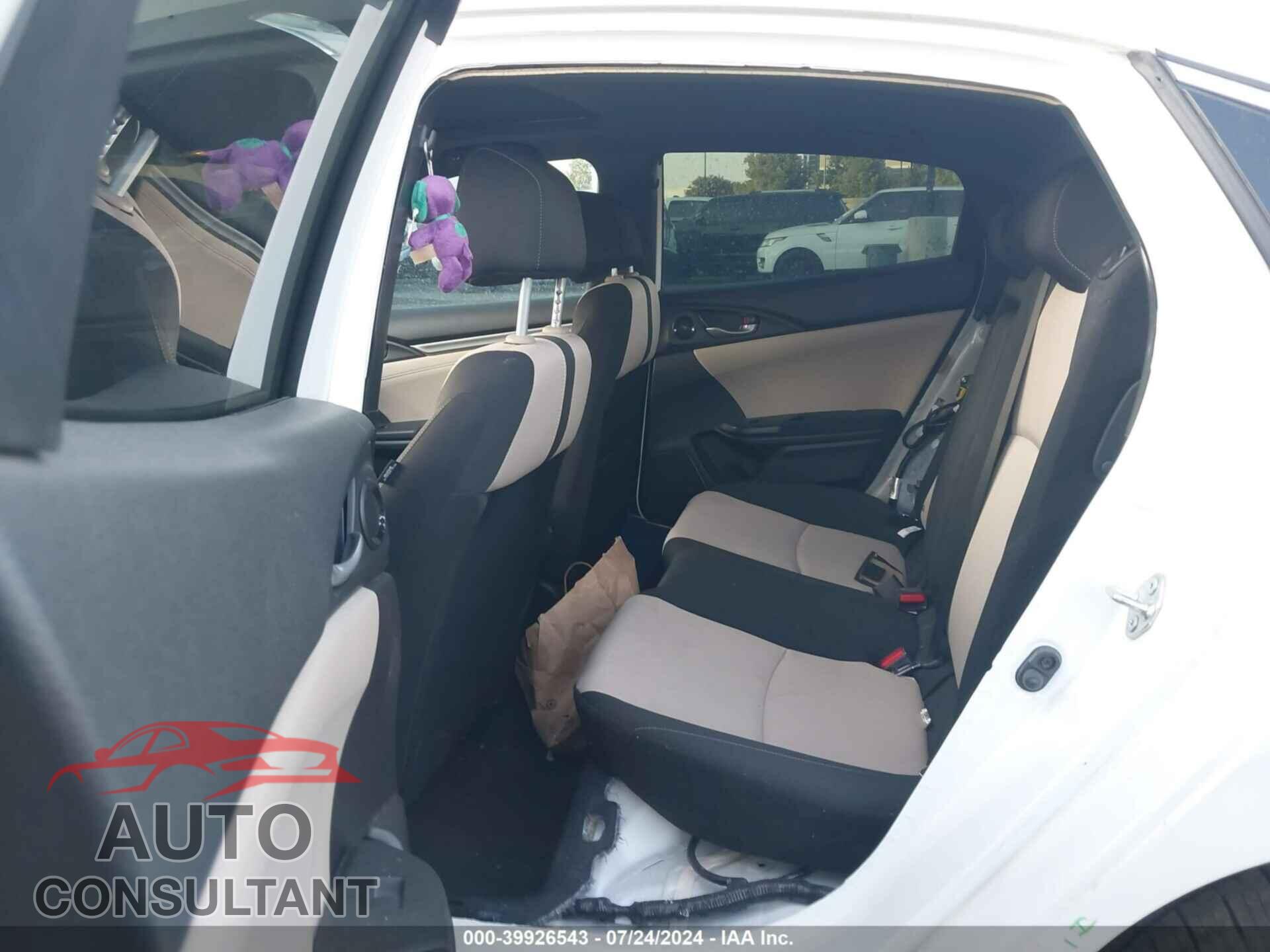 HONDA CIVIC 2018 - SHHFK7H58JU426887