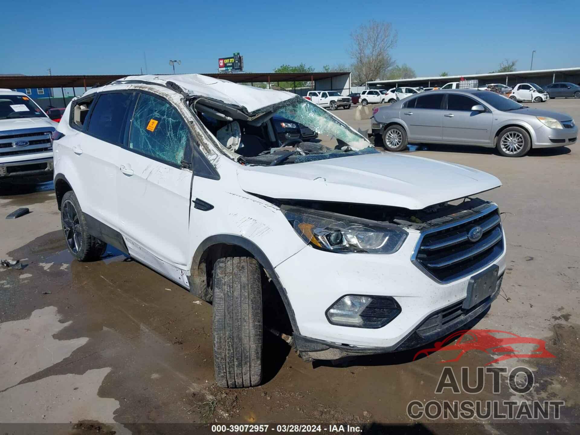 FORD ESCAPE 2019 - 1FMCU0GD6KUA24384