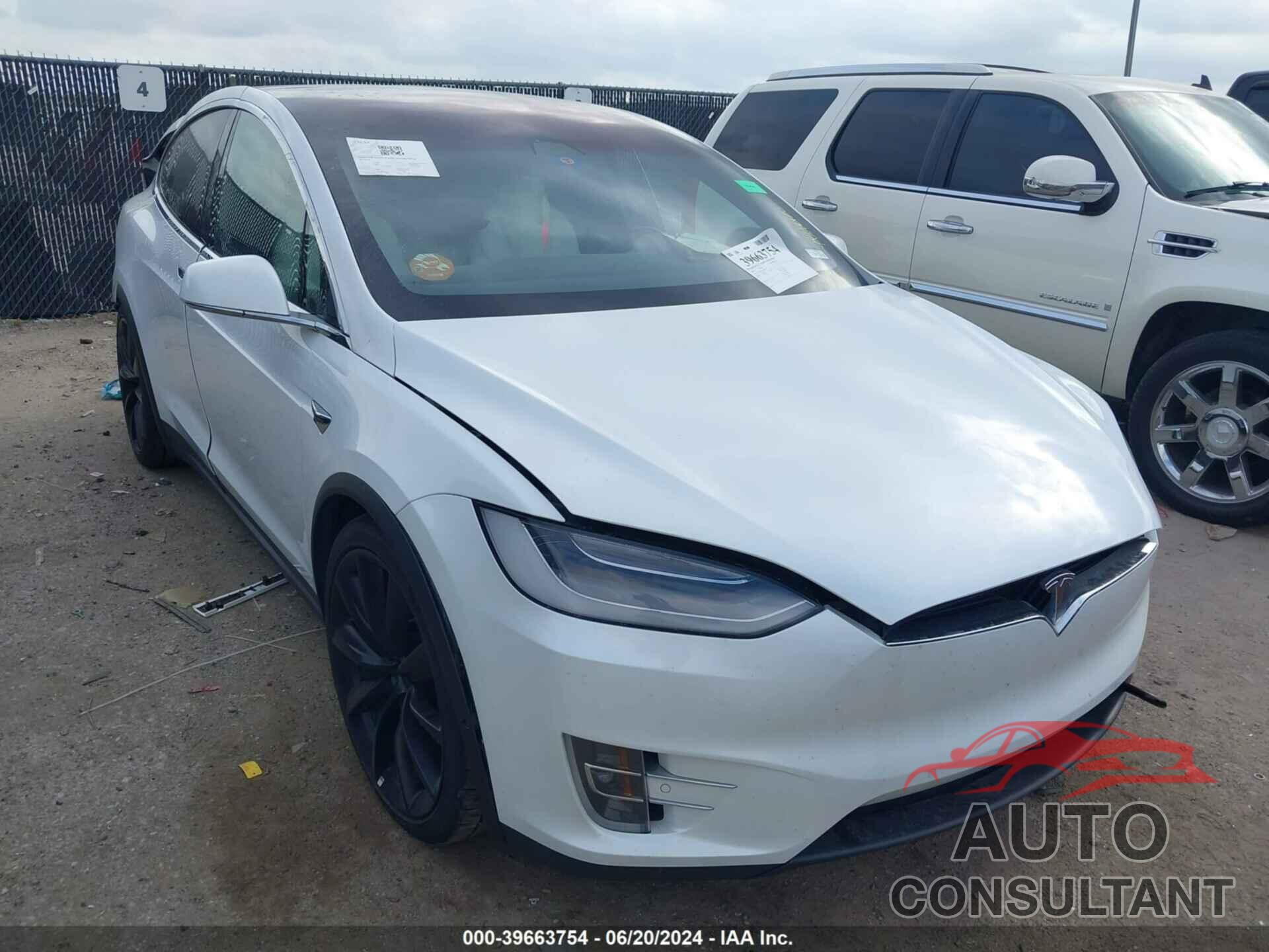 TESLA MODEL X 2020 - 5YJXCBE24LF302036