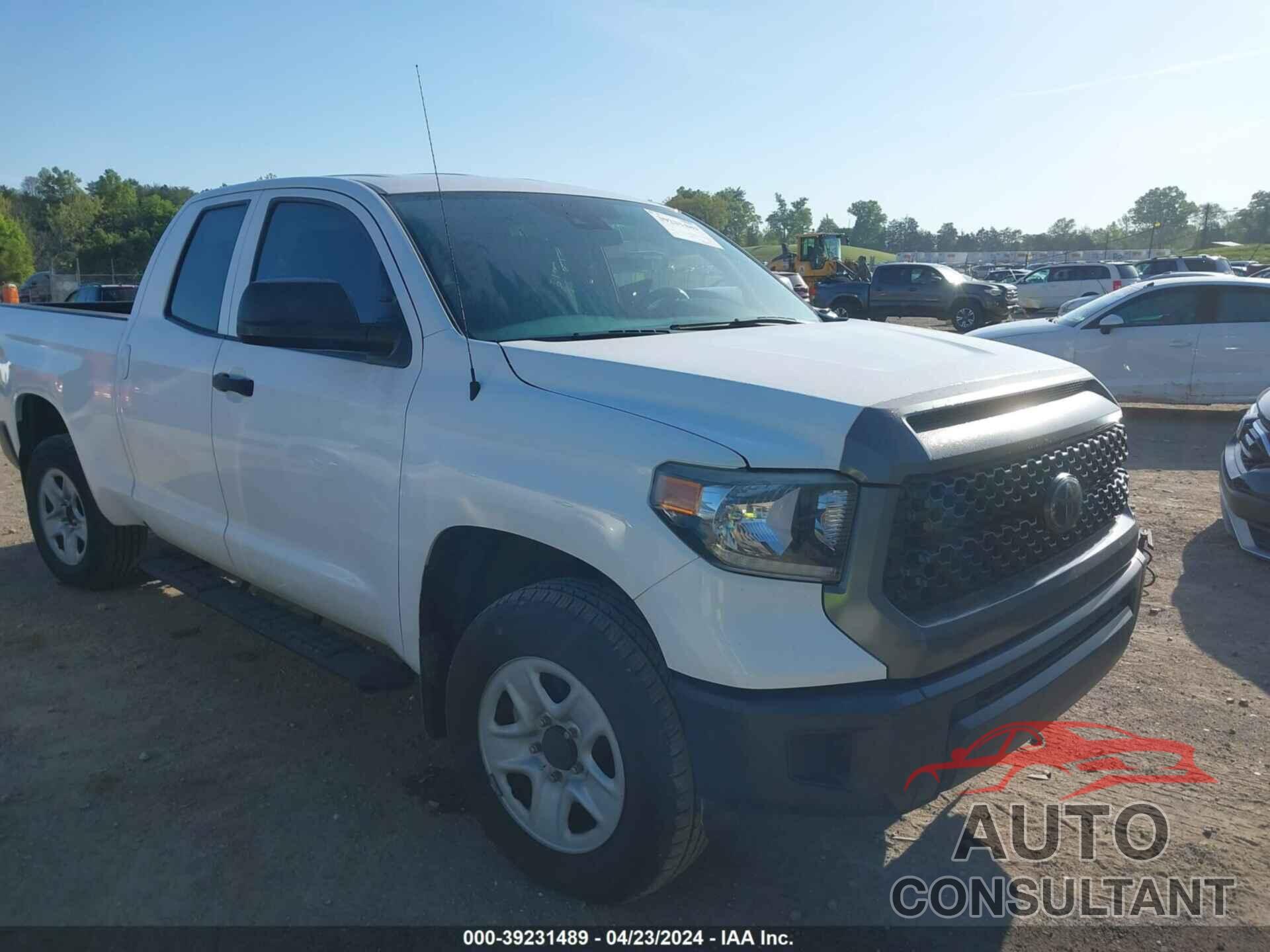 TOYOTA TUNDRA 2018 - 5TFUW5F13JX740521