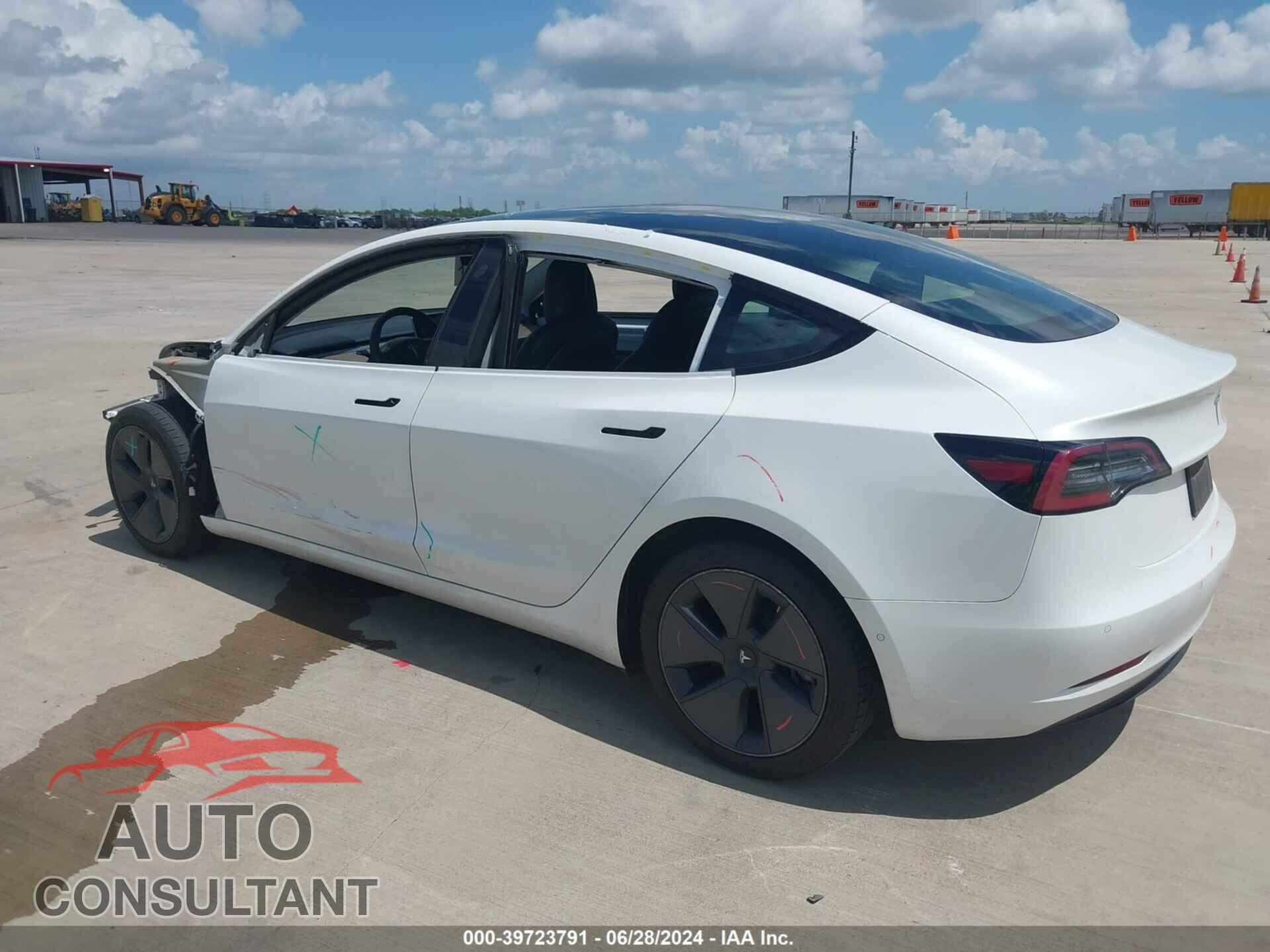 TESLA MODEL 3 2021 - 5YJ3E1EA2MF060603