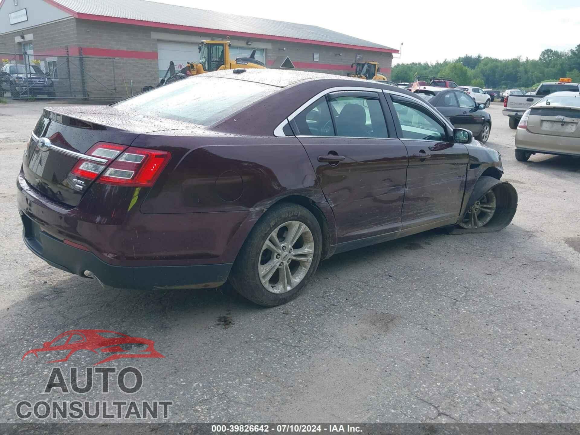 FORD TAURUS 2018 - 1FAHP2H85JG119228