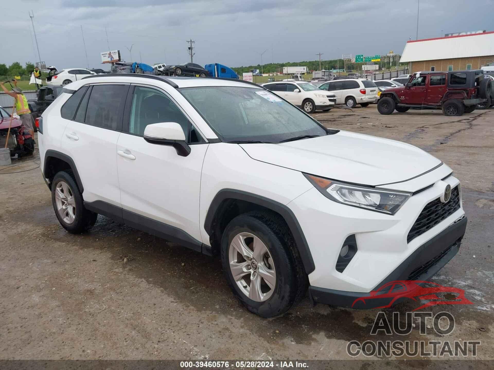 TOYOTA RAV4 2021 - 2T3W1RFVXMC126447