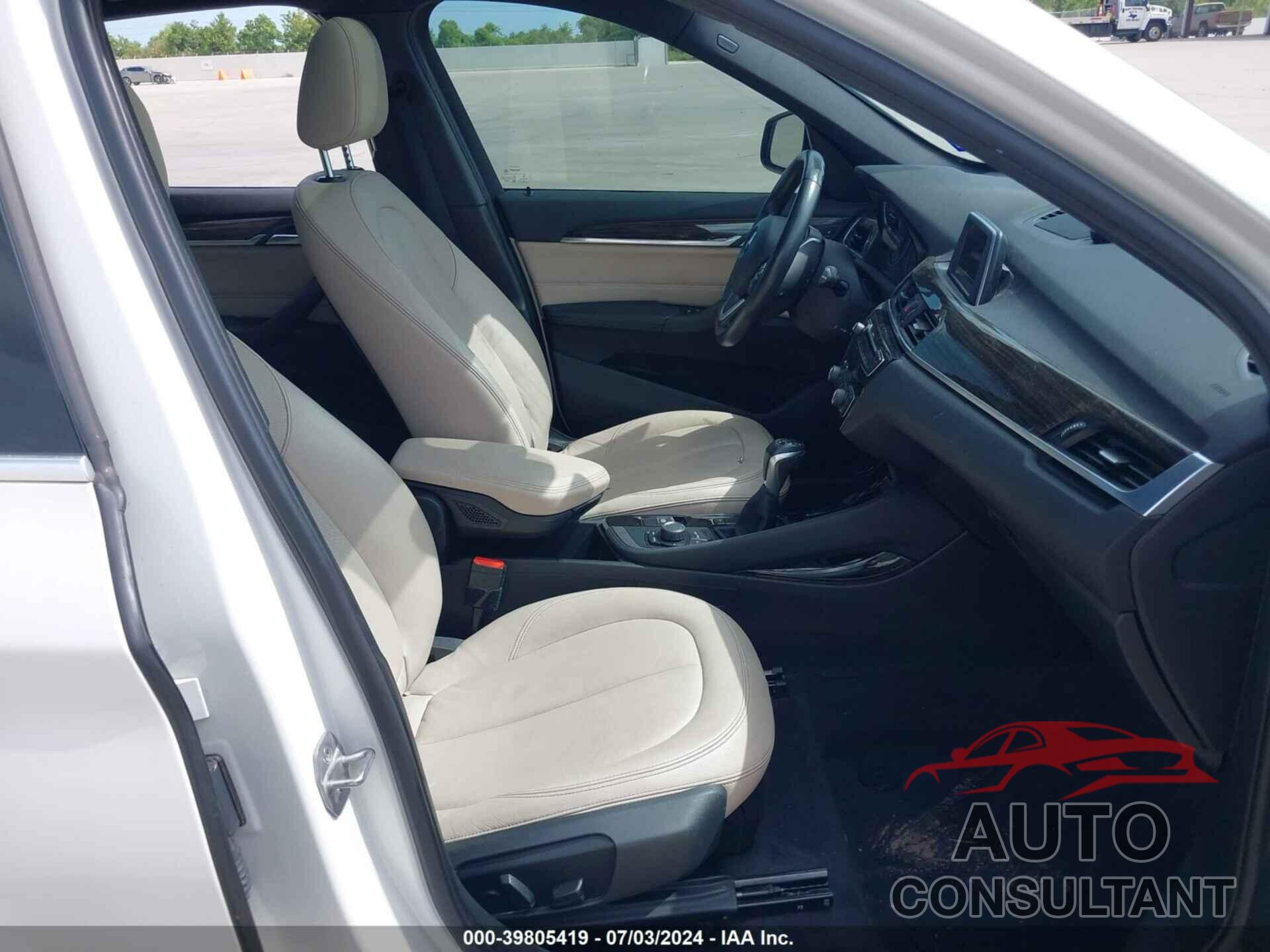 BMW X1 2016 - WBXHT3C36GP884340