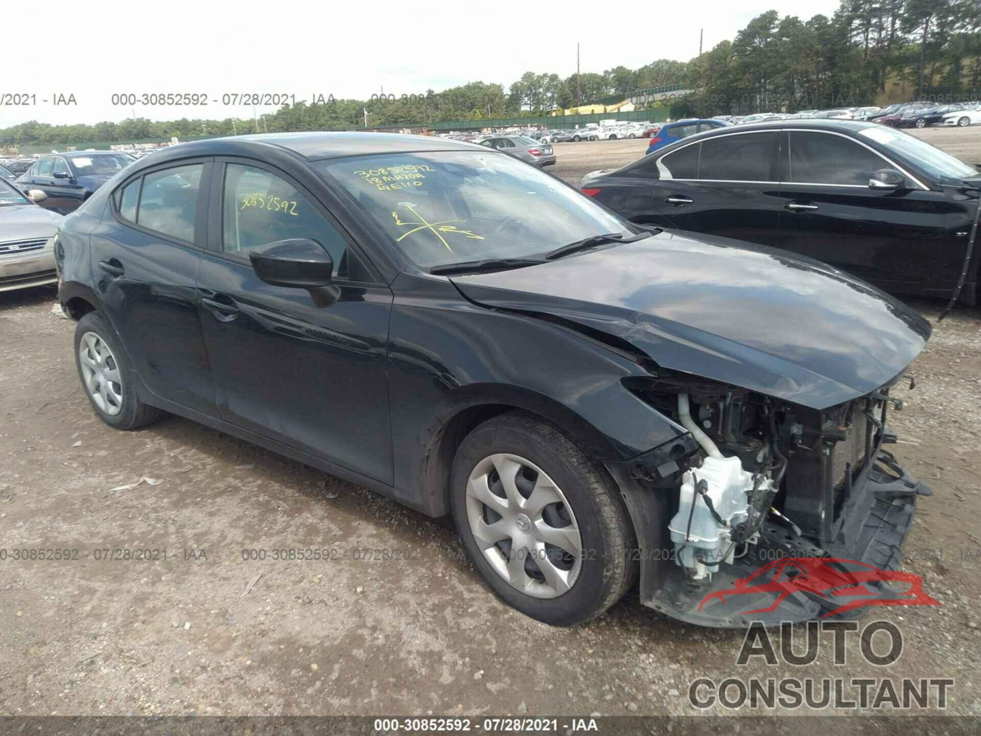 MAZDA MAZDA3 4-DOOR 2018 - 3MZBN1U77JM229231