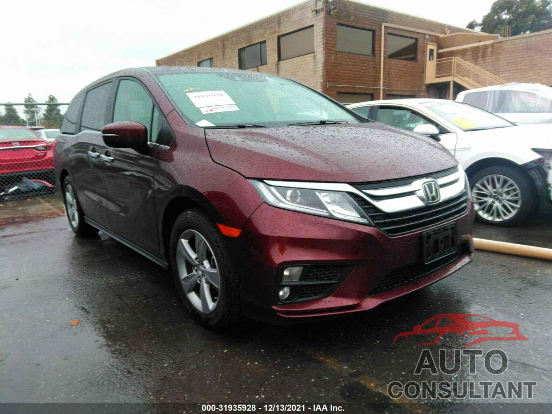 HONDA ODYSSEY 2018 - 5FNRL6H58JB037379