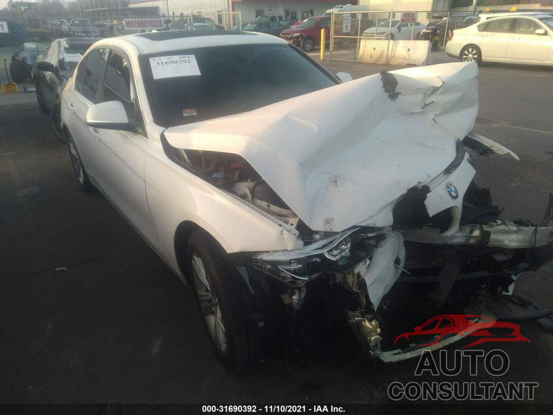BMW 3 SERIES 2017 - WBA8B9G58HNU09166