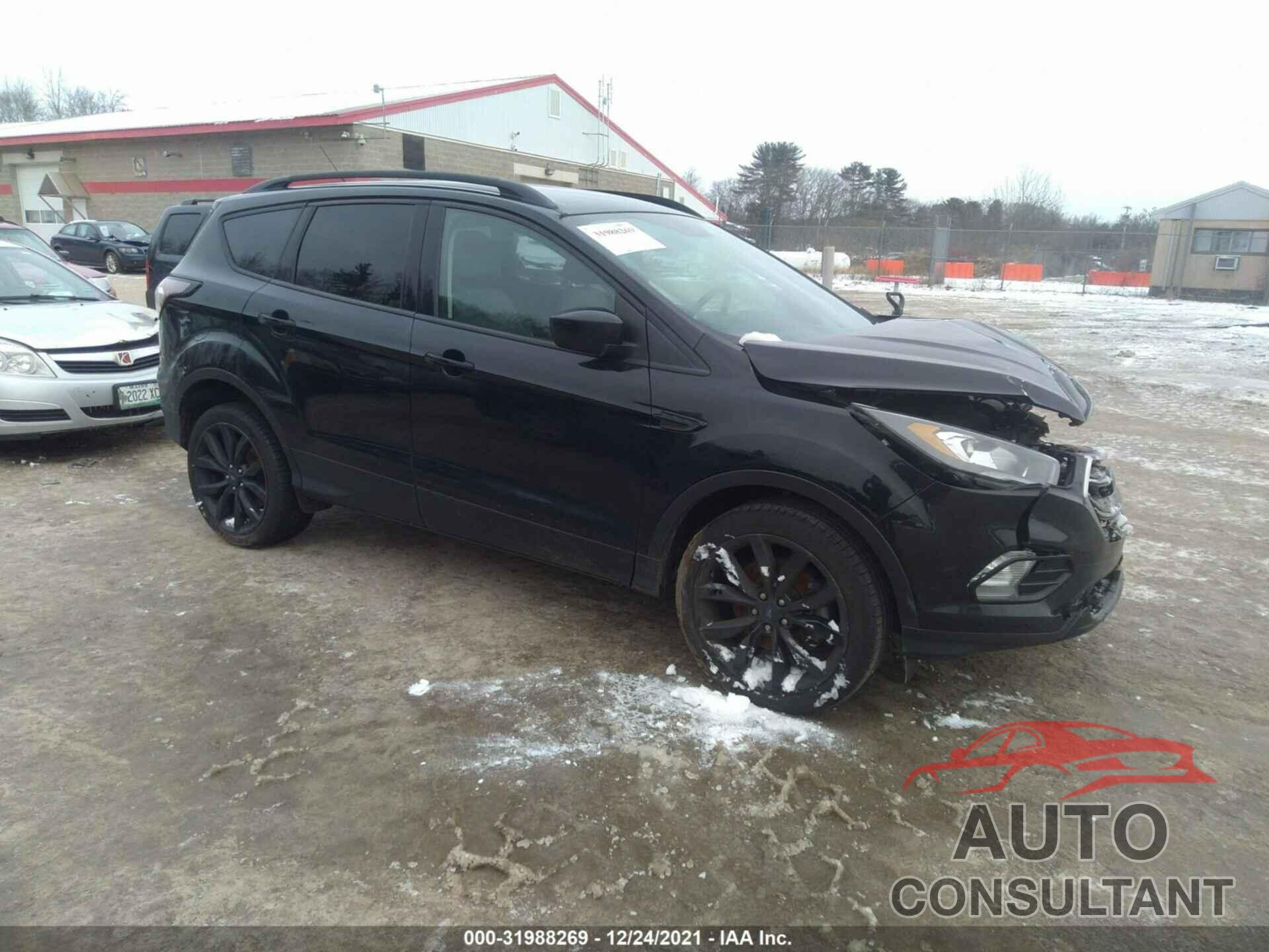 FORD ESCAPE 2017 - 1FMCU9GD3HUB94070