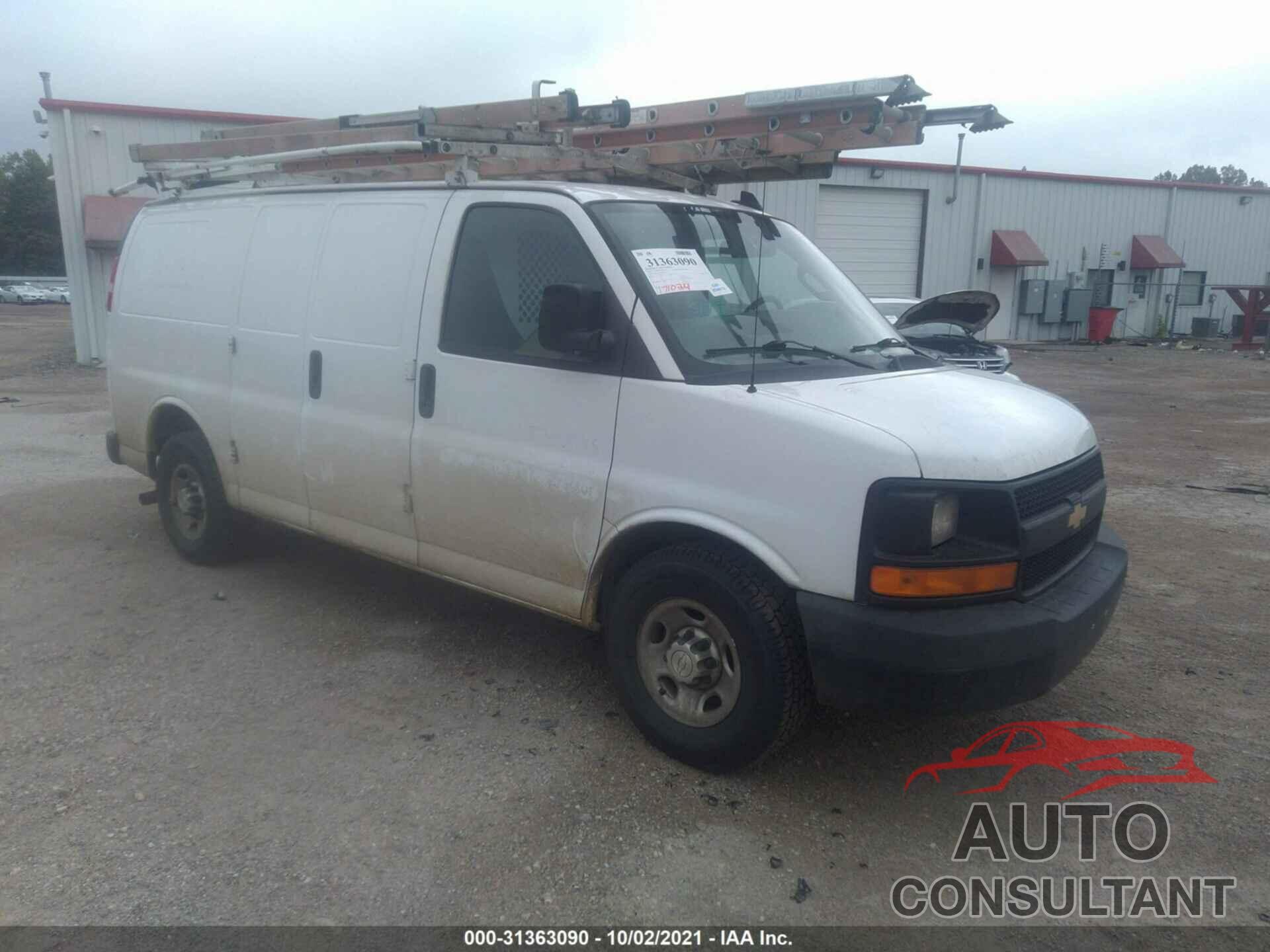 CHEVROLET EXPRESS CARGO VAN 2017 - 1GCWGAFF1H1345356