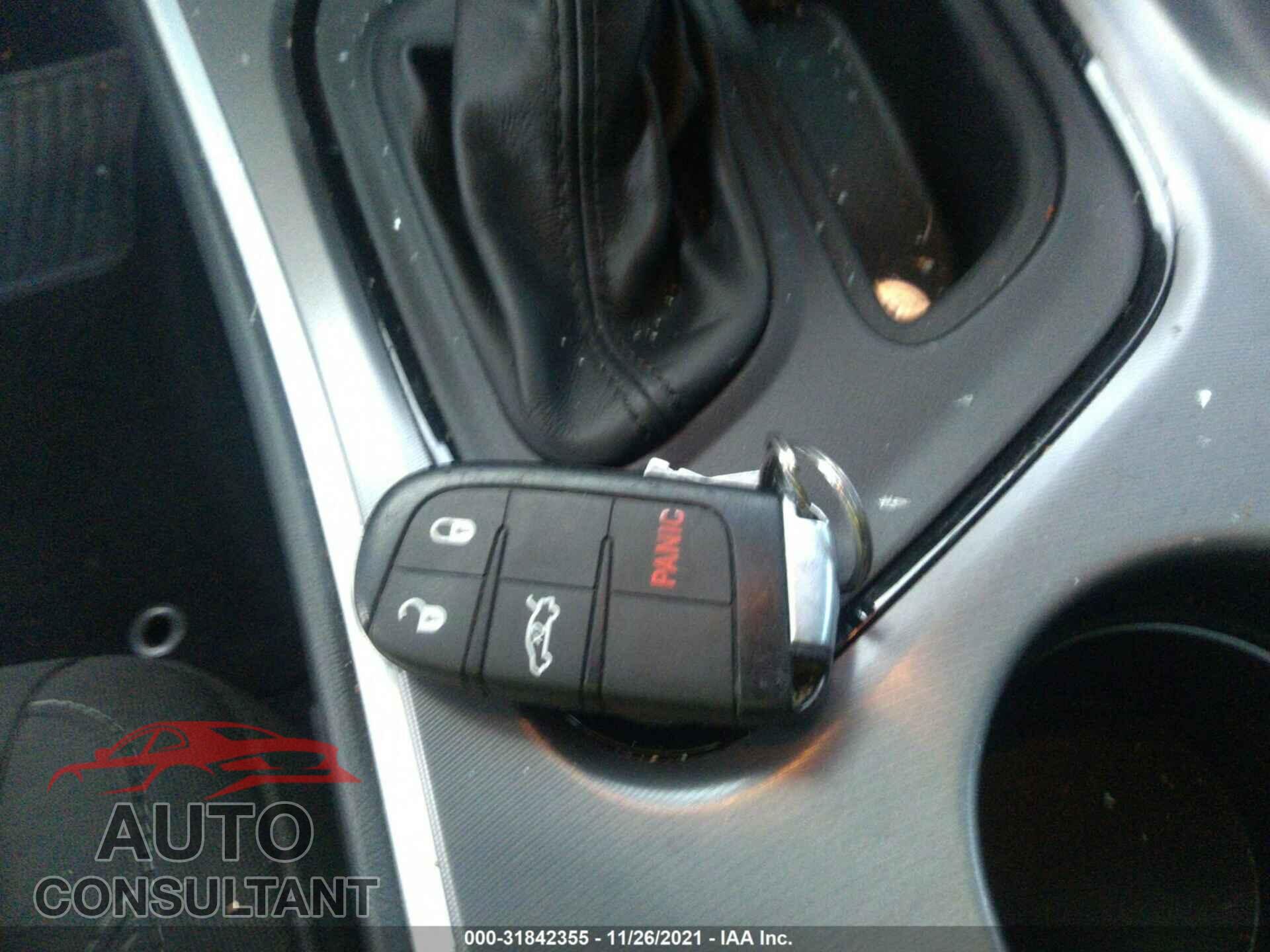 DODGE CHALLENGER 2019 - 2C3CDZAG0KH752365