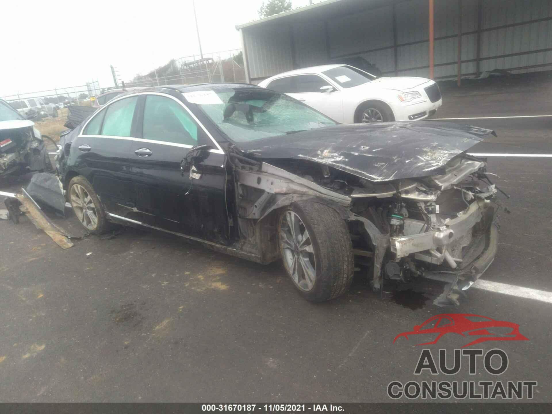 MERCEDES-BENZ C-CLASS 2018 - 55SWF4JB7JU237960