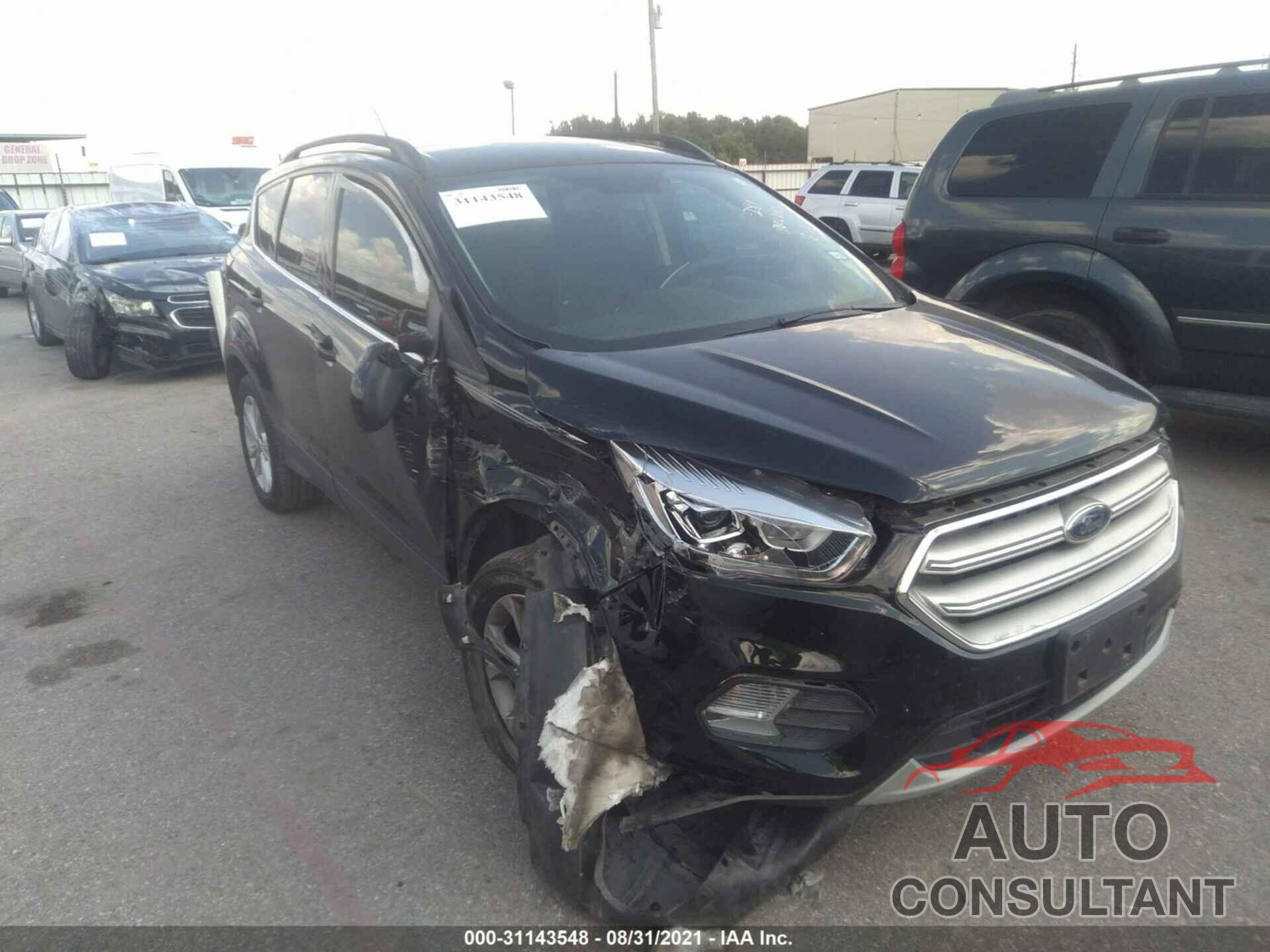 FORD ESCAPE 2017 - 1FMCU0GD7HUA25455