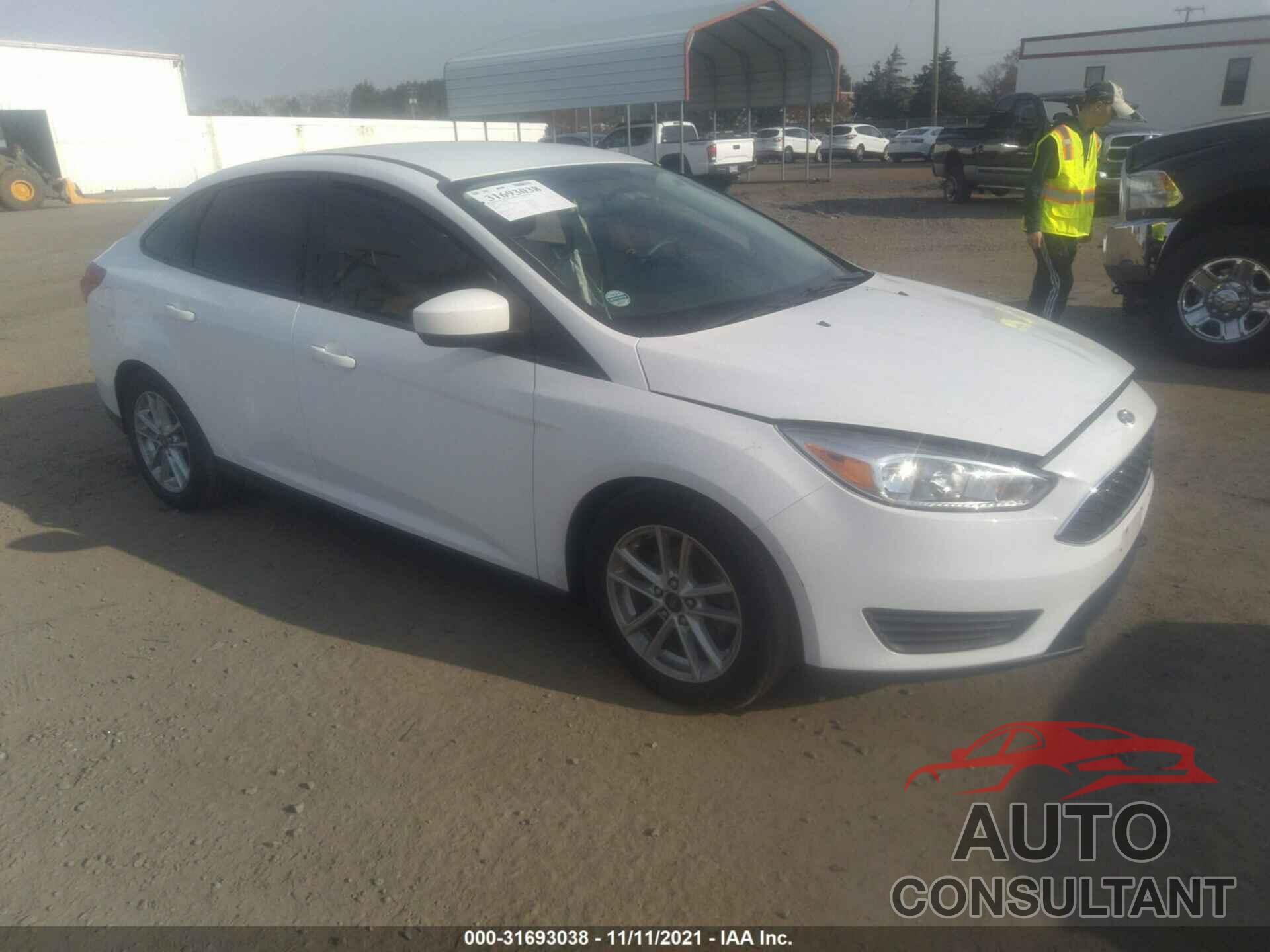 FORD FOCUS 2018 - 1FADP3FE1JL220948