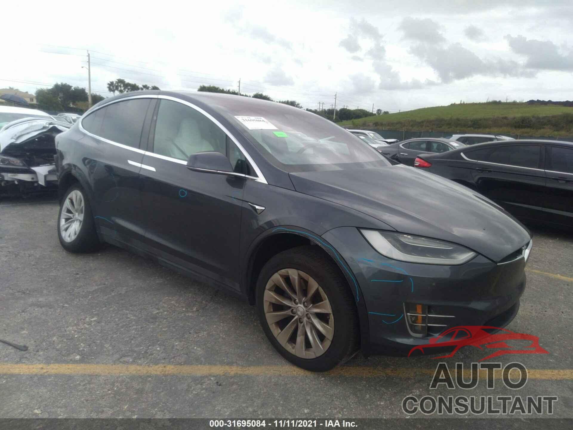 TESLA MODEL X 2018 - 5YJXCDE2XJF088808