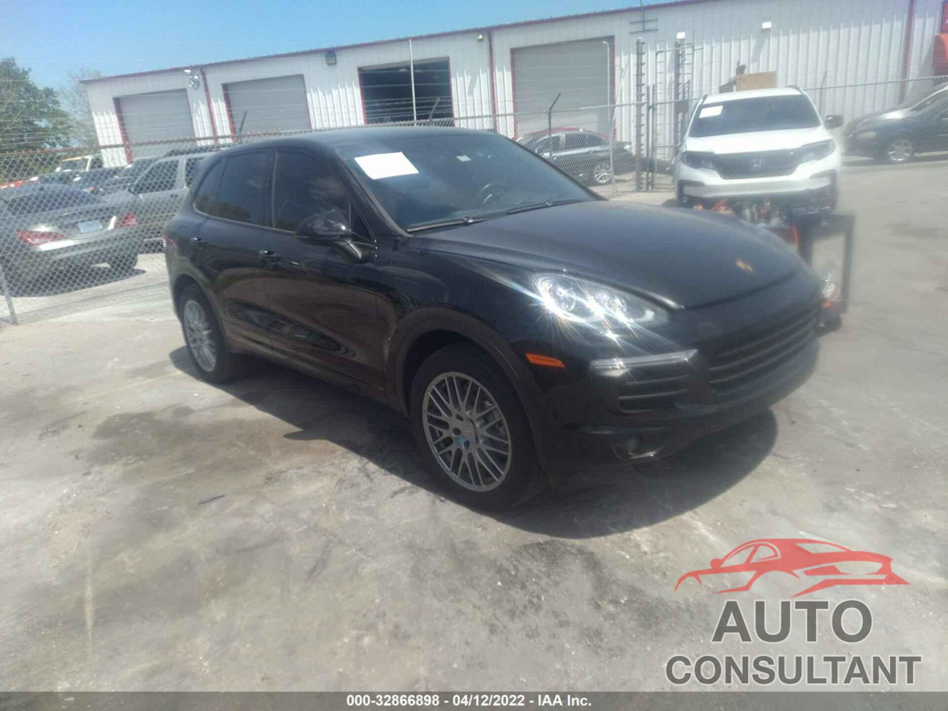 PORSCHE CAYENNE 2017 - WP1AB2A26HLA52249