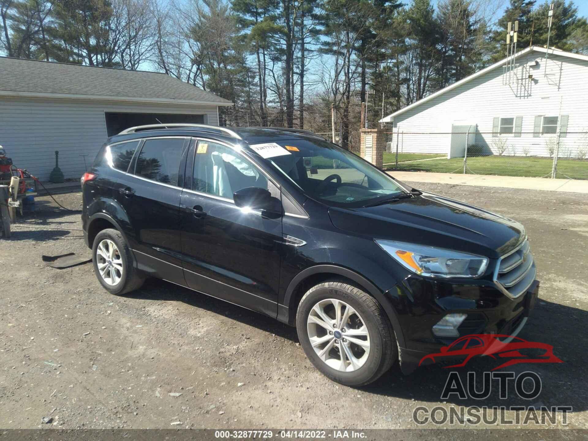 FORD ESCAPE 2018 - 1FMCU0GD9JUB06902
