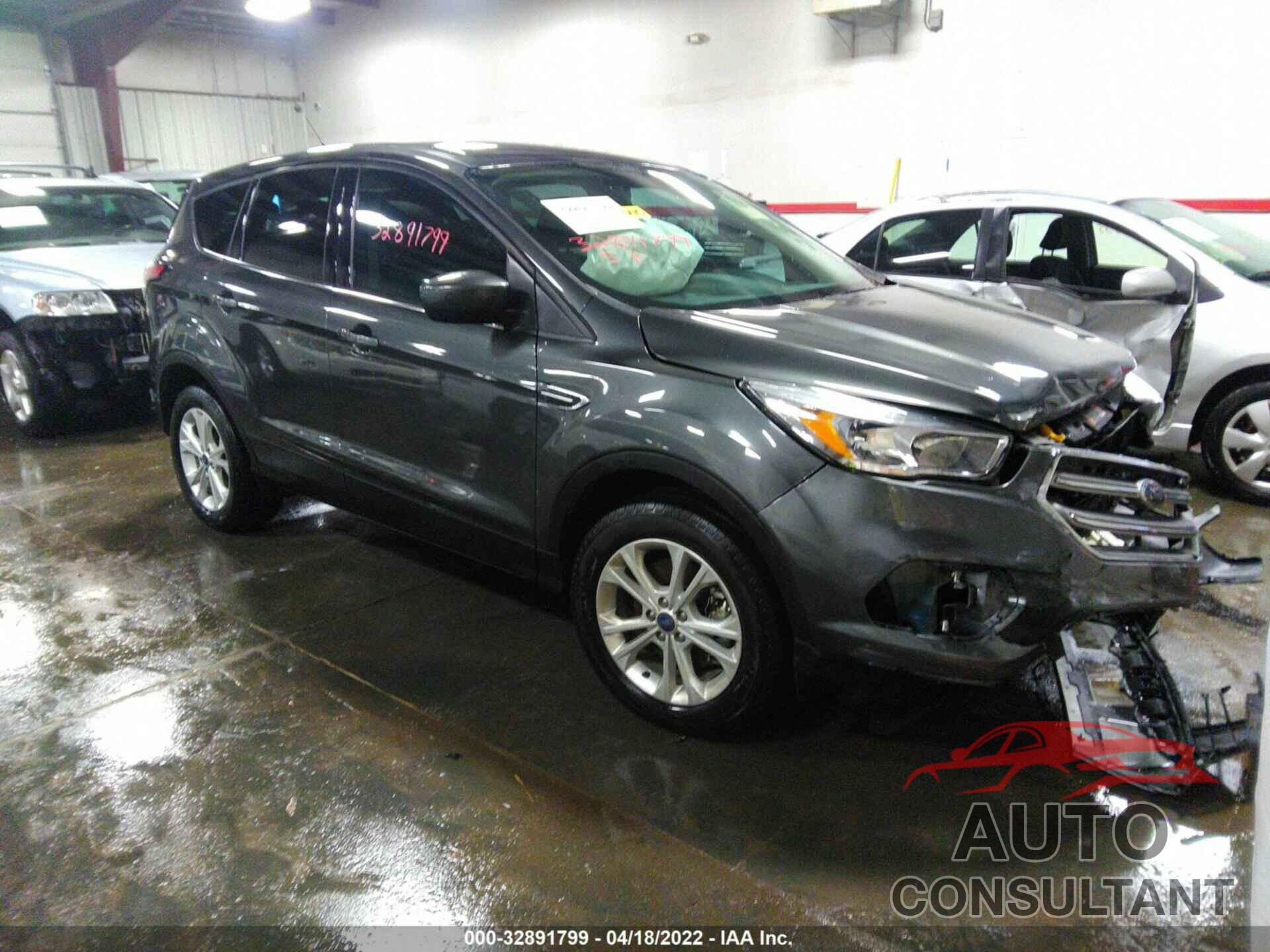 FORD ESCAPE 2017 - 1FMCU9GD1HUE36063
