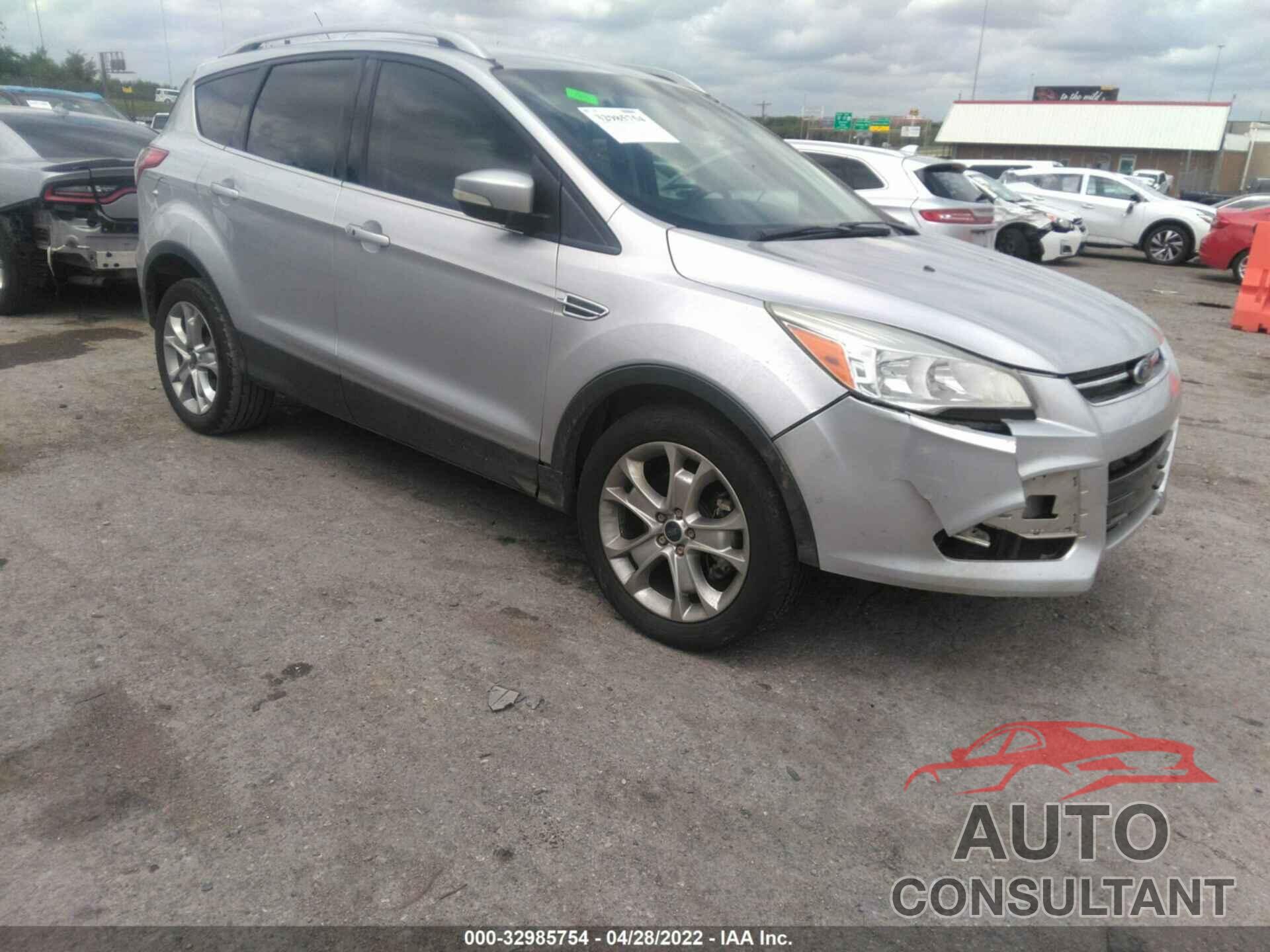FORD ESCAPE 2015 - 1FMCU0J96FUA20300