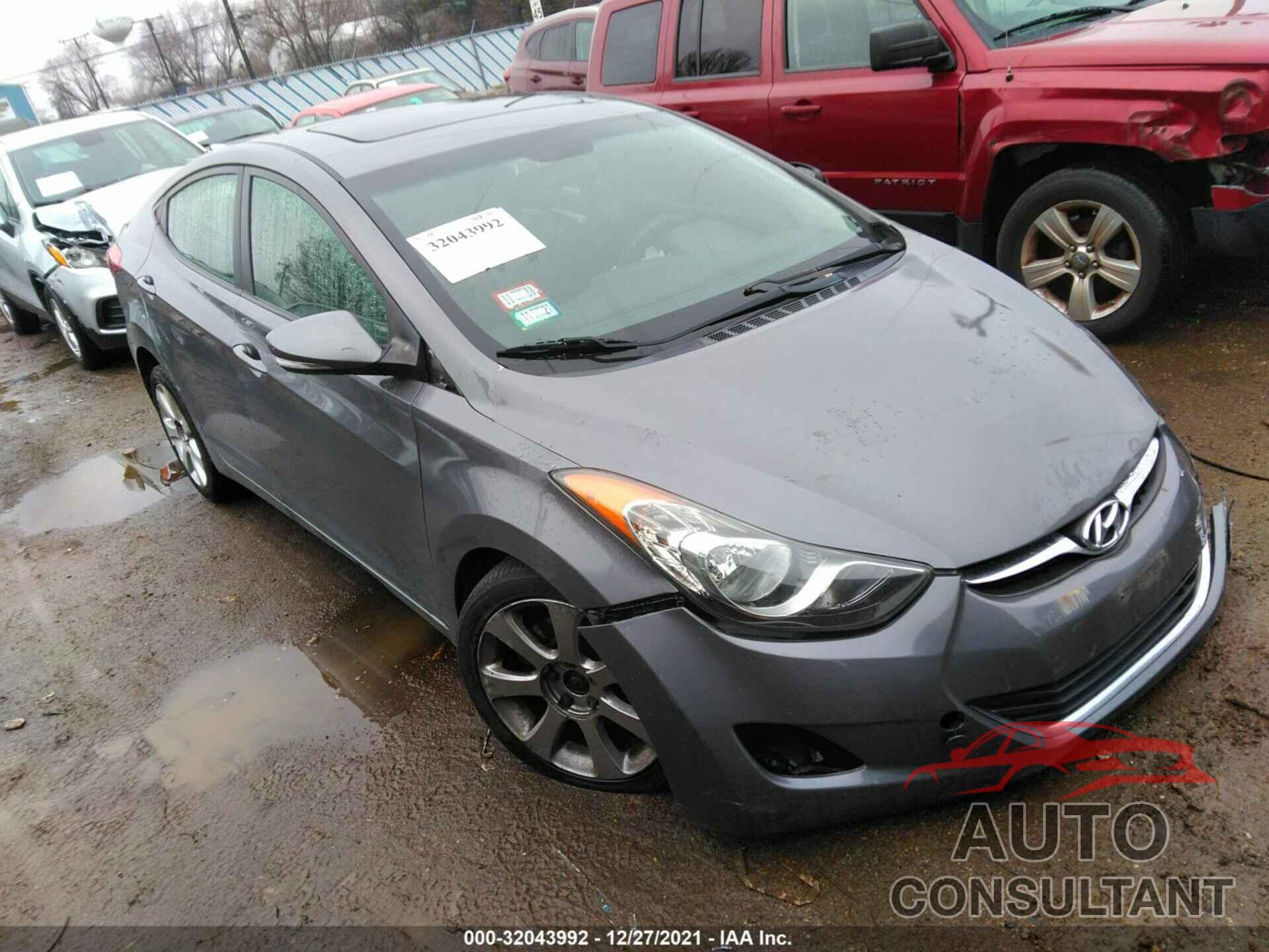 HYUNDAI ELANTRA 2012 - 5NPDH4AE5CH086084