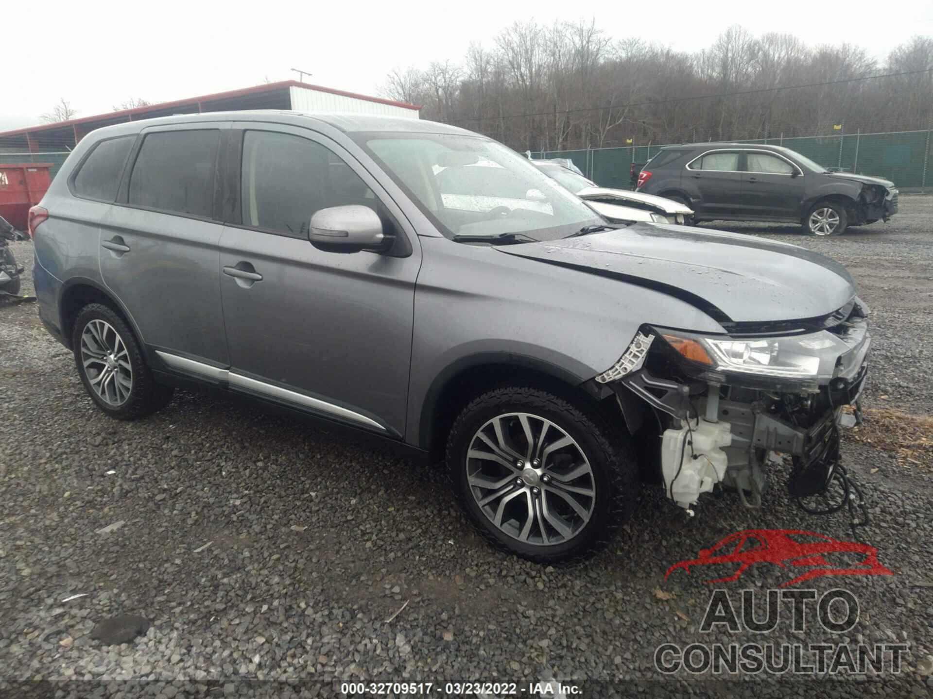 MITSUBISHI OUTLANDER 2018 - JA4AZ3A38JZ040581