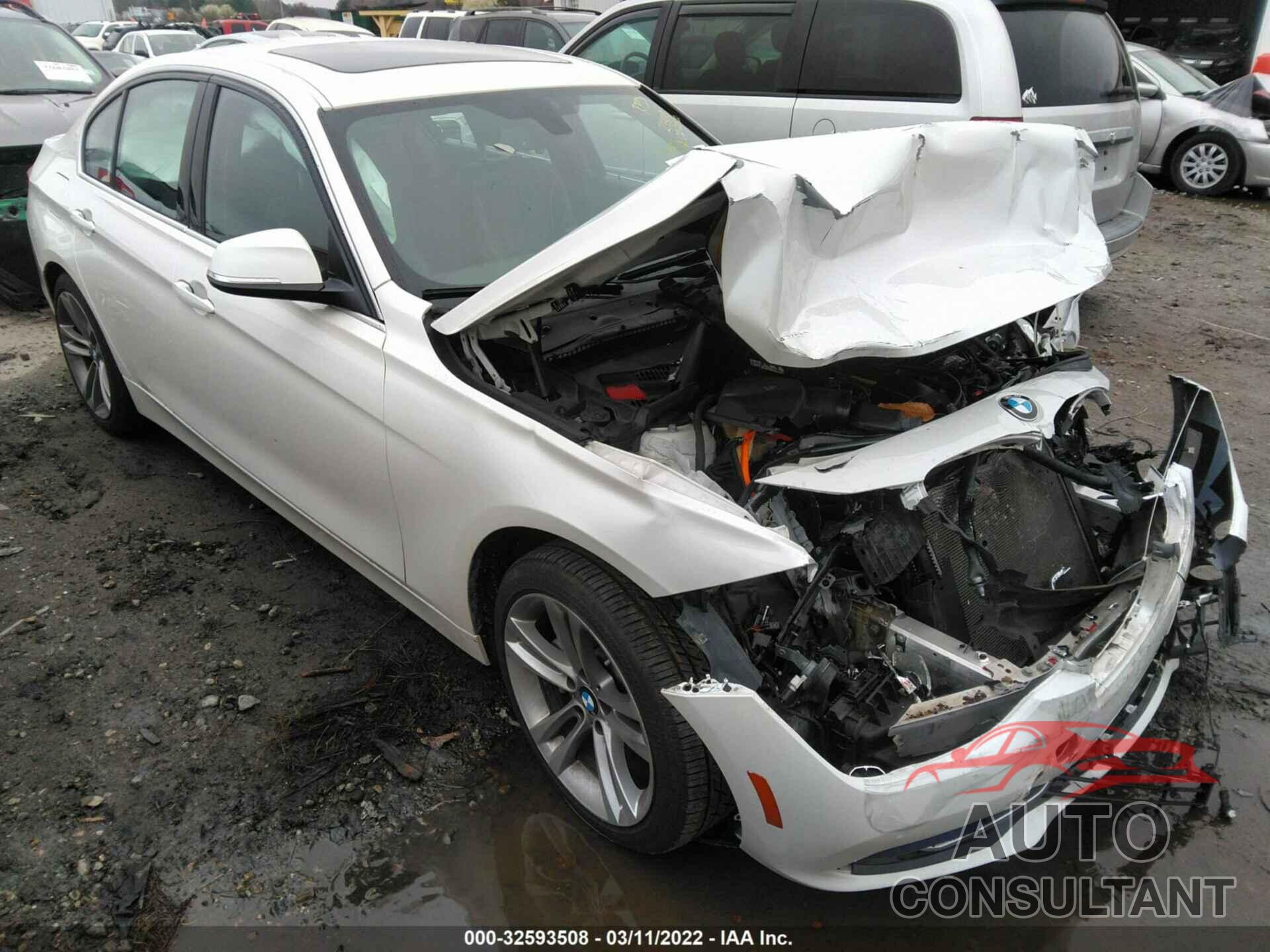 BMW 3 SERIES 2016 - WBA8B7G54GNT14395