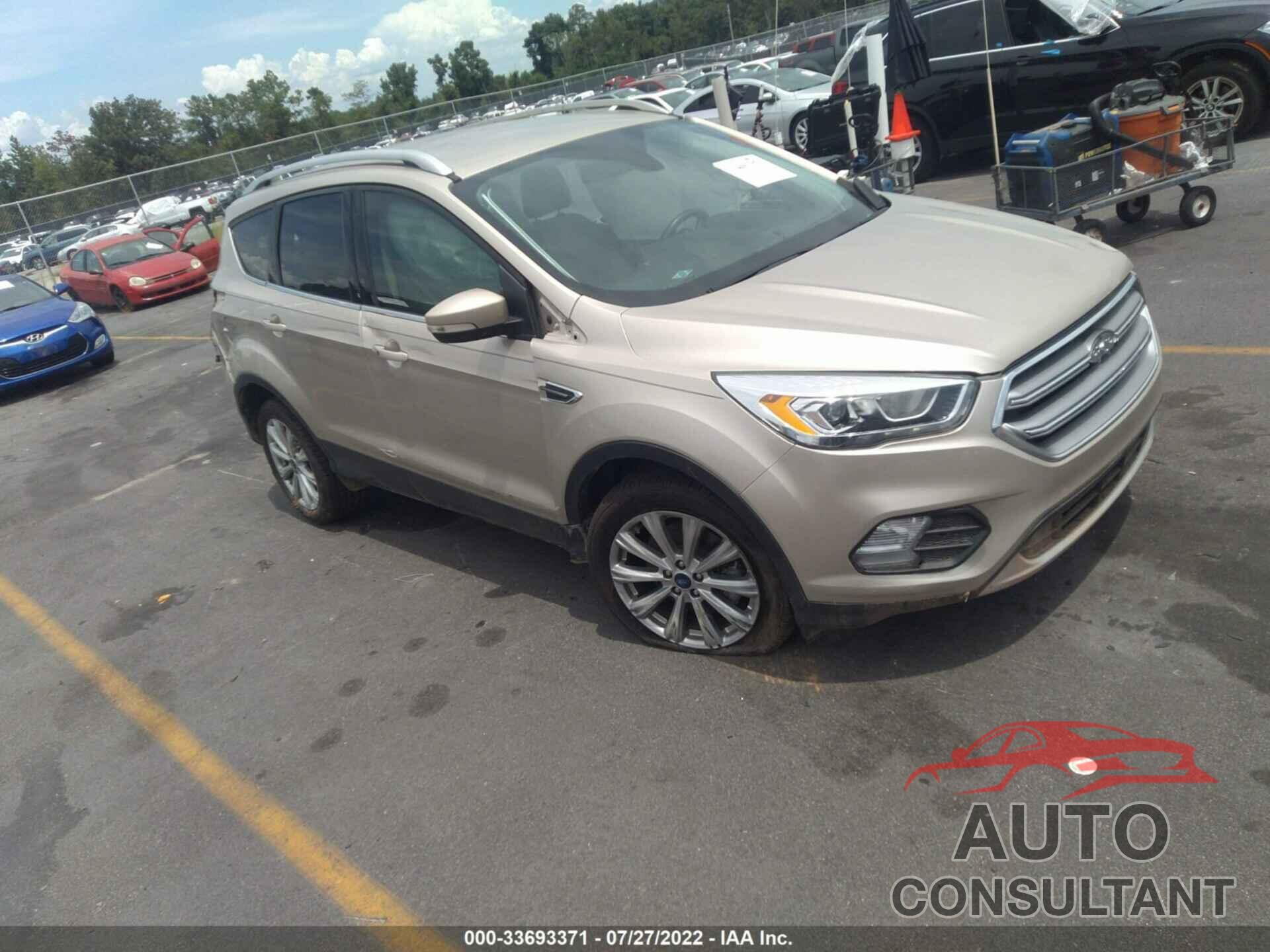 FORD ESCAPE 2017 - 1FMCU0J94HUB91176
