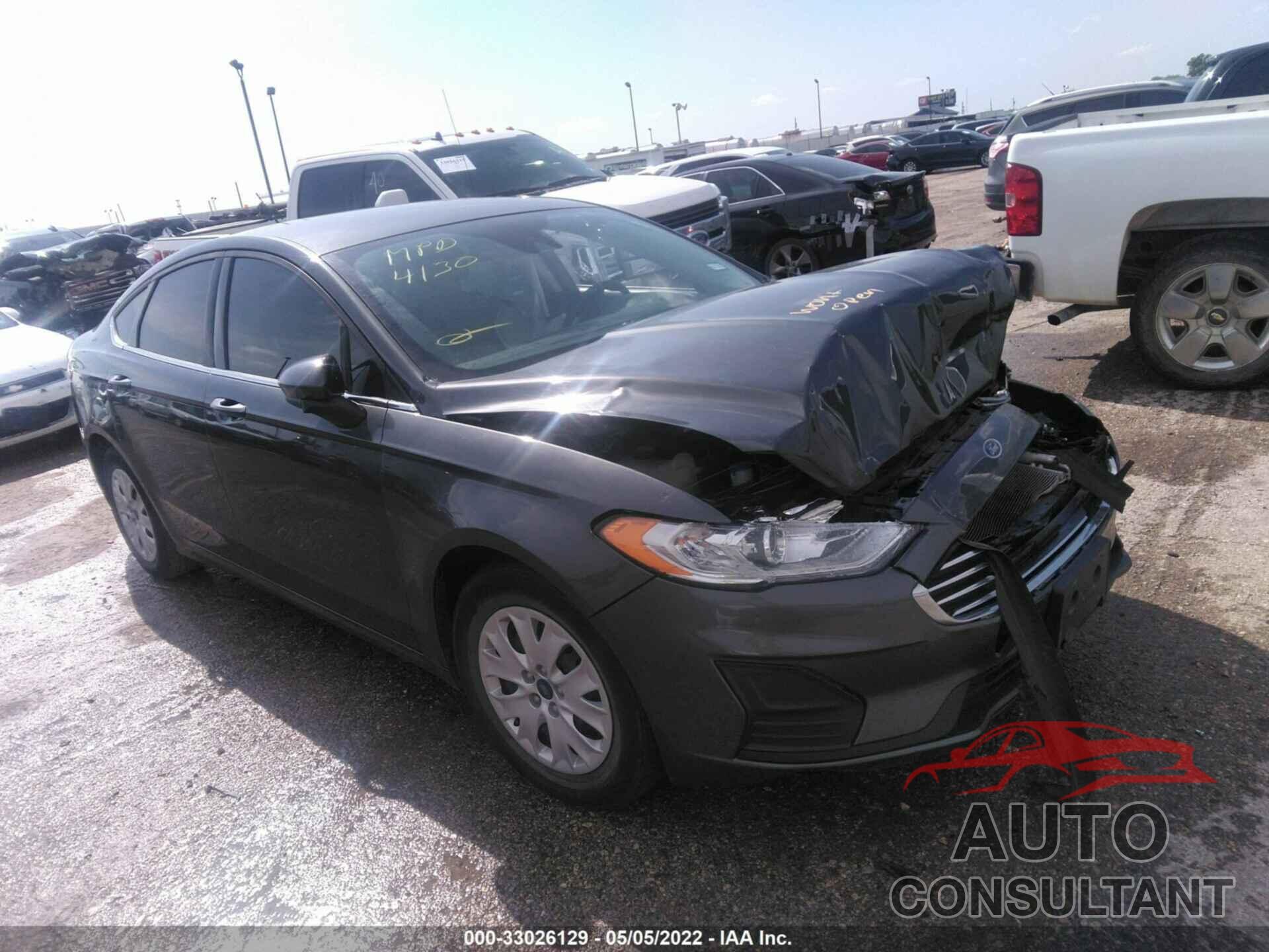 FORD FUSION 2019 - 3FA6P0G79KR283239
