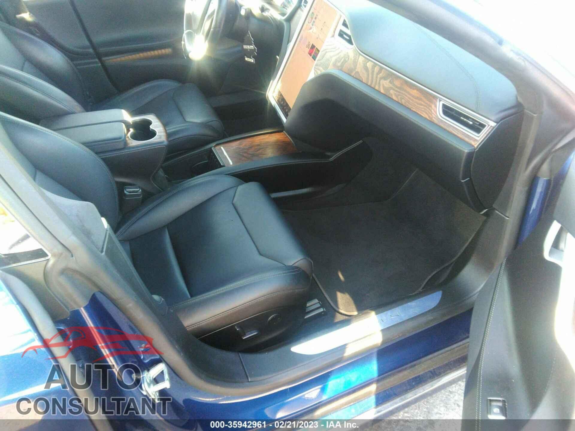 TESLA MODEL S 2017 - 5YJSA1E28HF232848