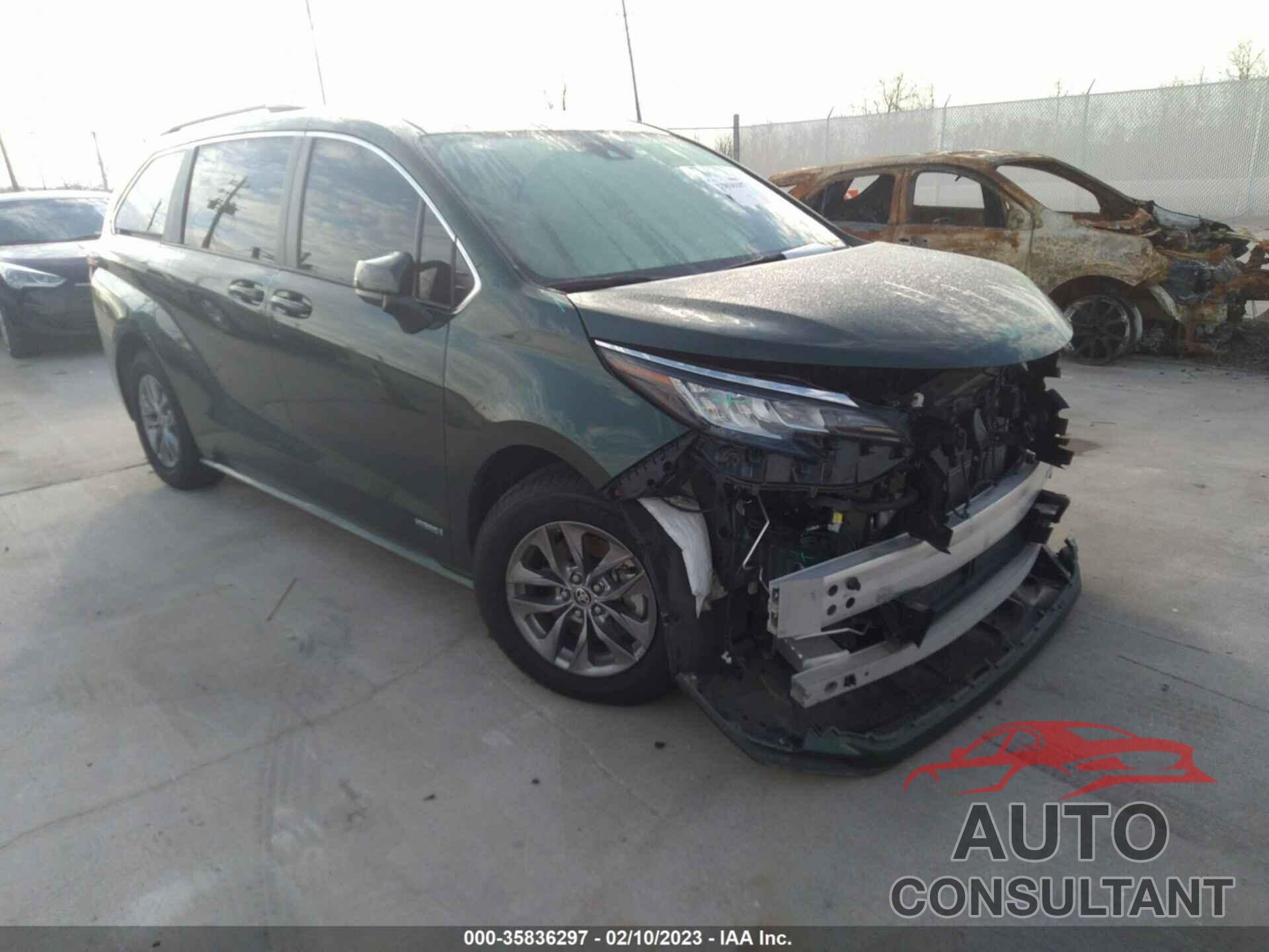 TOYOTA SIENNA 2021 - 5TDKRKEC0MS019261