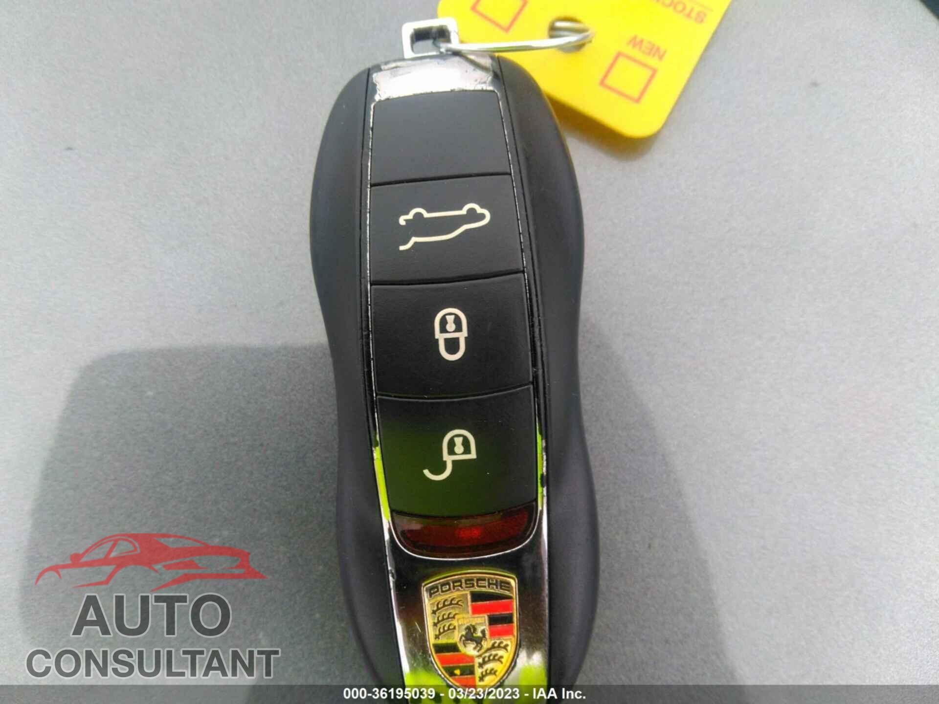 PORSCHE CAYENNE 2017 - WP1AD2A20HLA81398